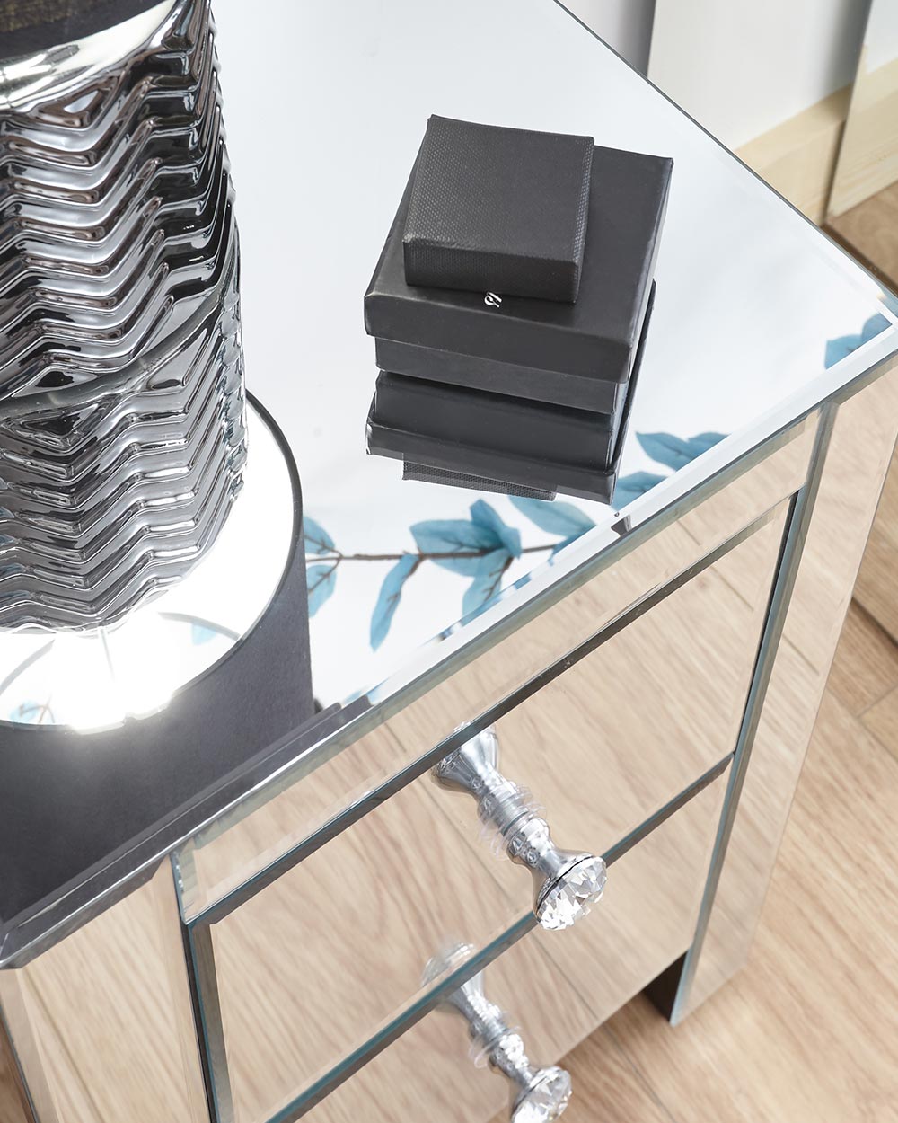 Slim Venetian 2 Drawer Mirrored Chest Of Drawers