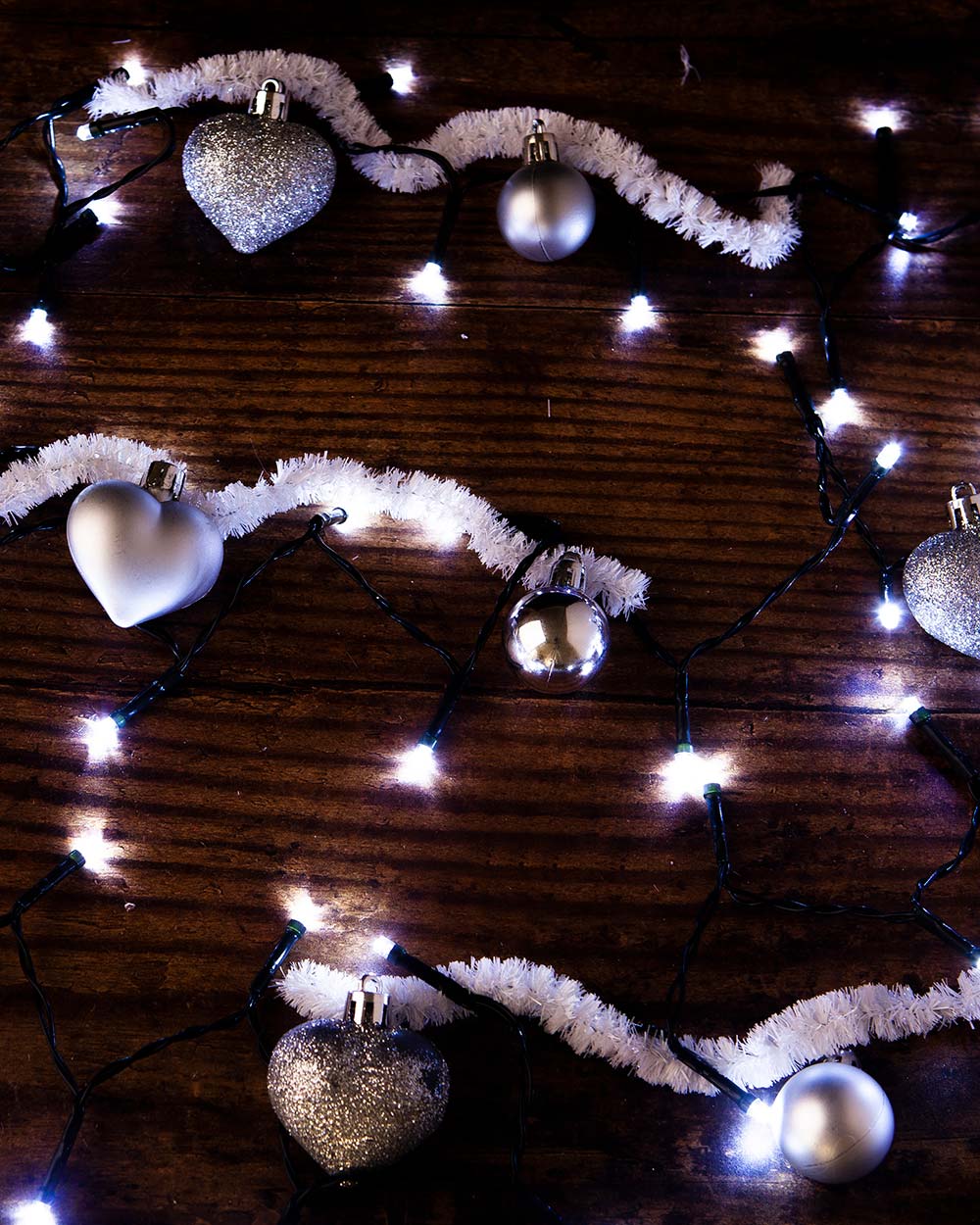 These Christmas LED lights are suitable to use indoor or outdoor use. The perfect lighting for decorating your home. 8 different settings and a timer control. The lights are battery operated so they can be set up anywhere as there is no need for a plug socket. These battery operated LED lights have up to 80 hours battery life. The lights require 4 x AA batteries (batteries not included). Each bulb is spaced 10 mm apart and has a 30 cm lead wire with a dark green cable.