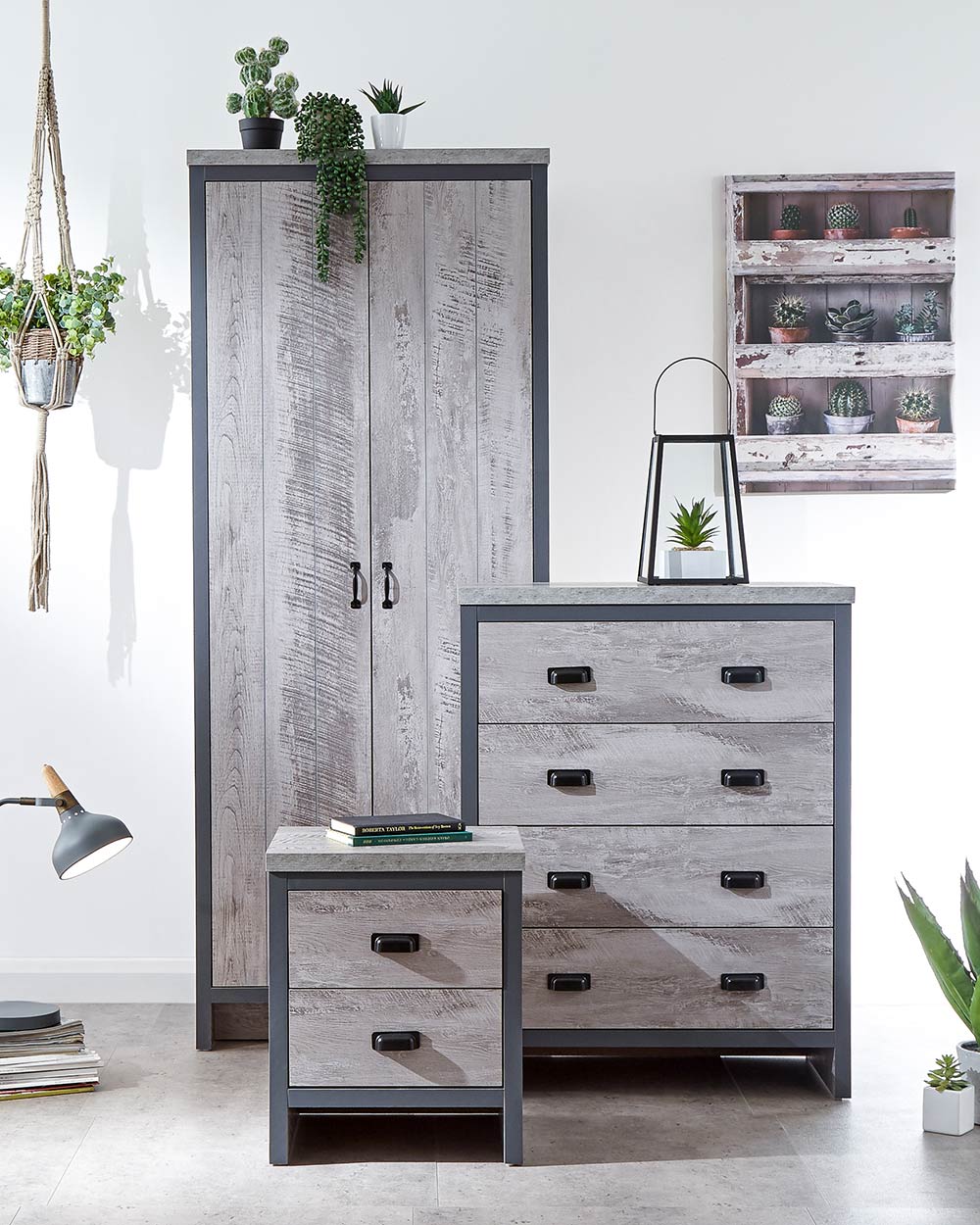 Looking for a modern bedroom furniture set? Then this 3 piece set will bring a splash of urban-chic to any interior! Comprising of; a wardrobe, a set of drawers and a bedside table.