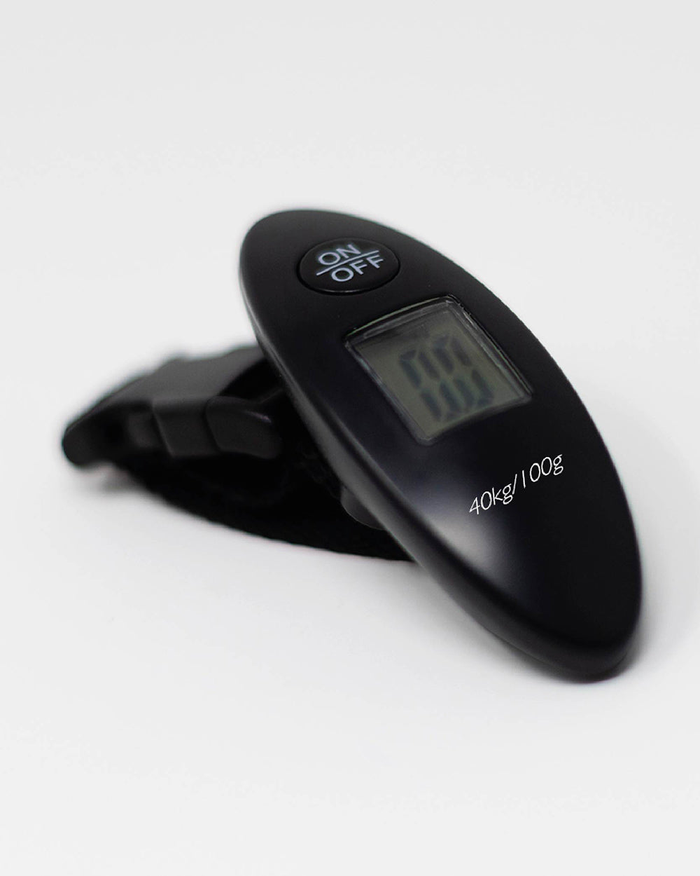 luggage scales Navig8 black electronic. Featured on a white cut out background.