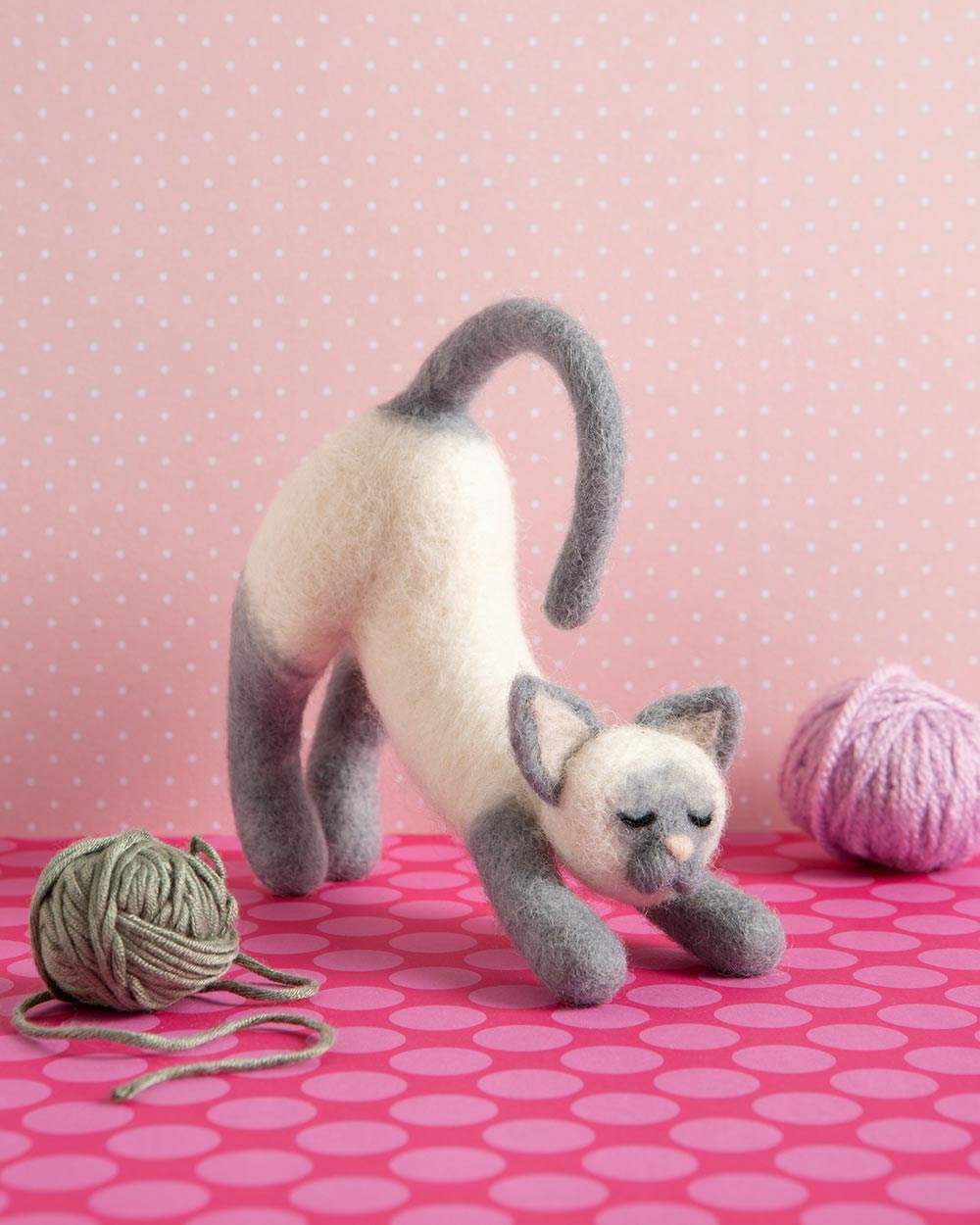 Stretching Cat Needle Felting Kit Adult Craft Kit 14+