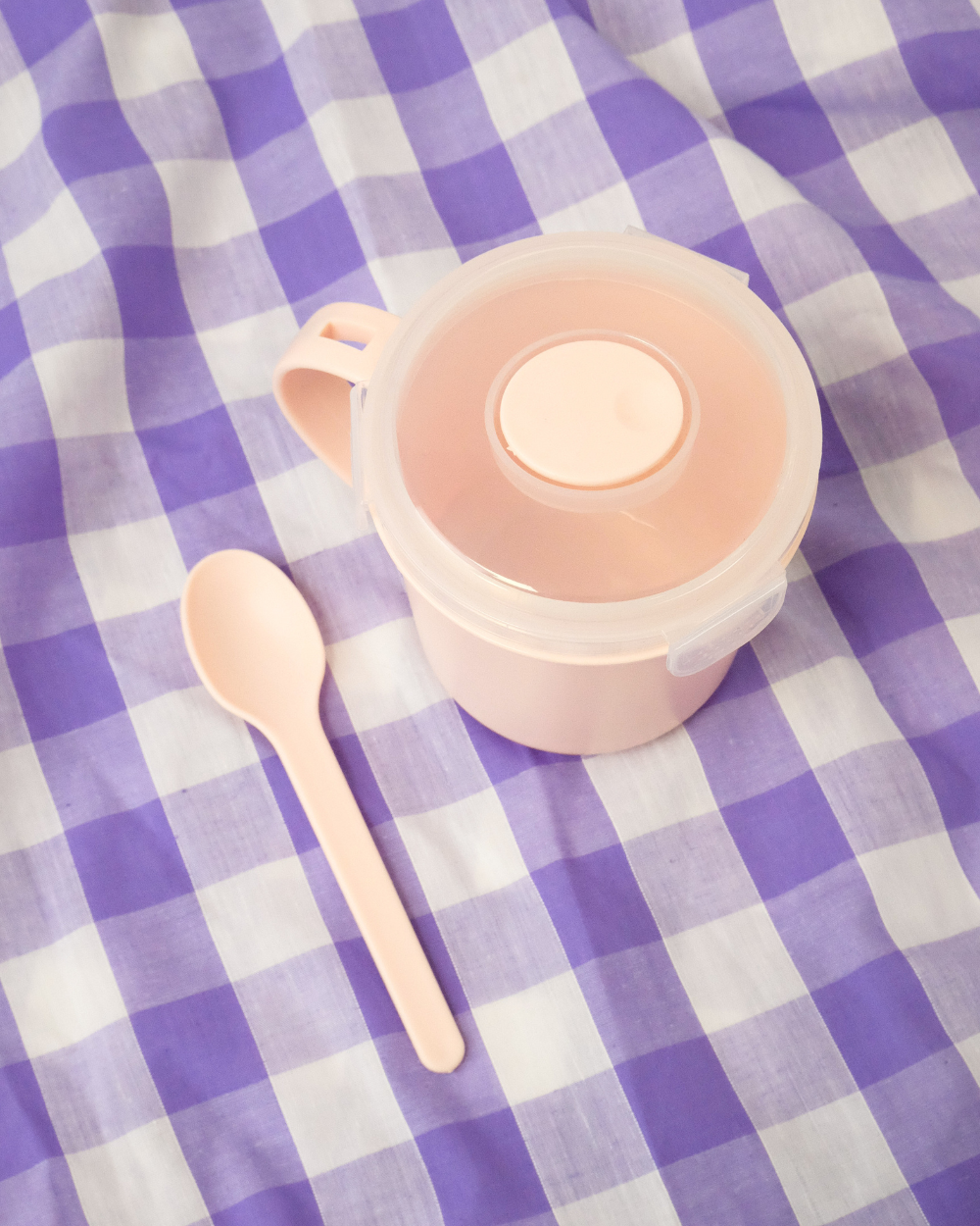 Microwavable Soup Mug With Spoon Pink