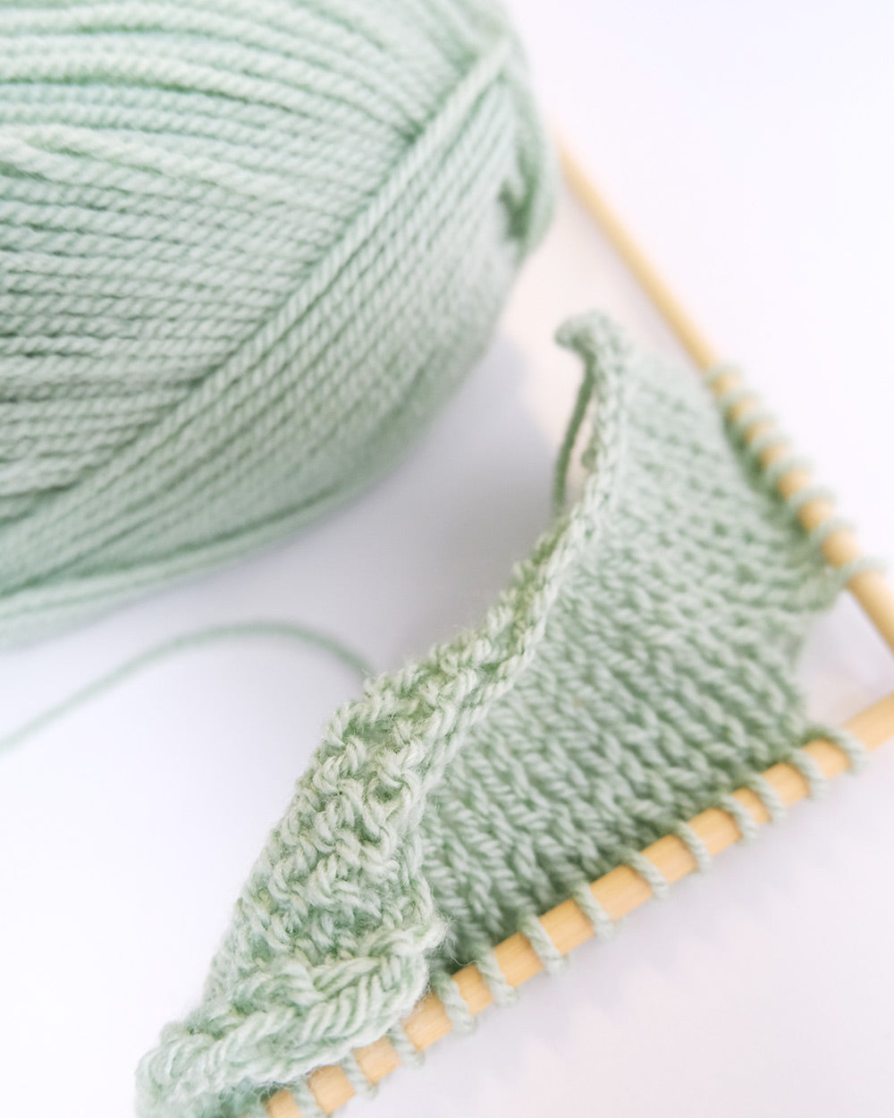 Single Ball Acrylic Yarn Double Knit Wool Pistachio