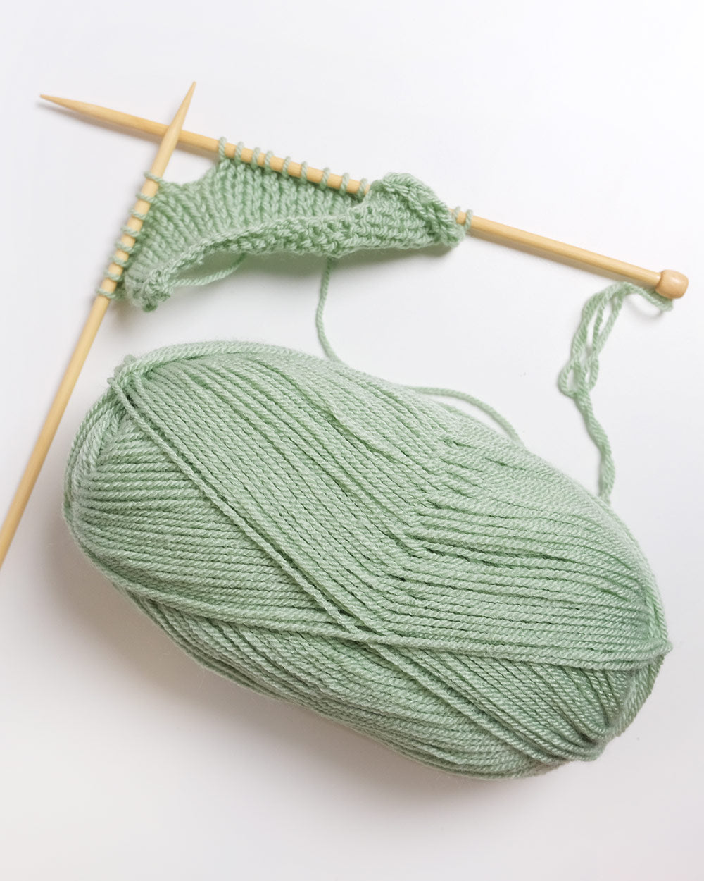 Single Ball Acrylic Yarn Double Knit Wool Pistachio
