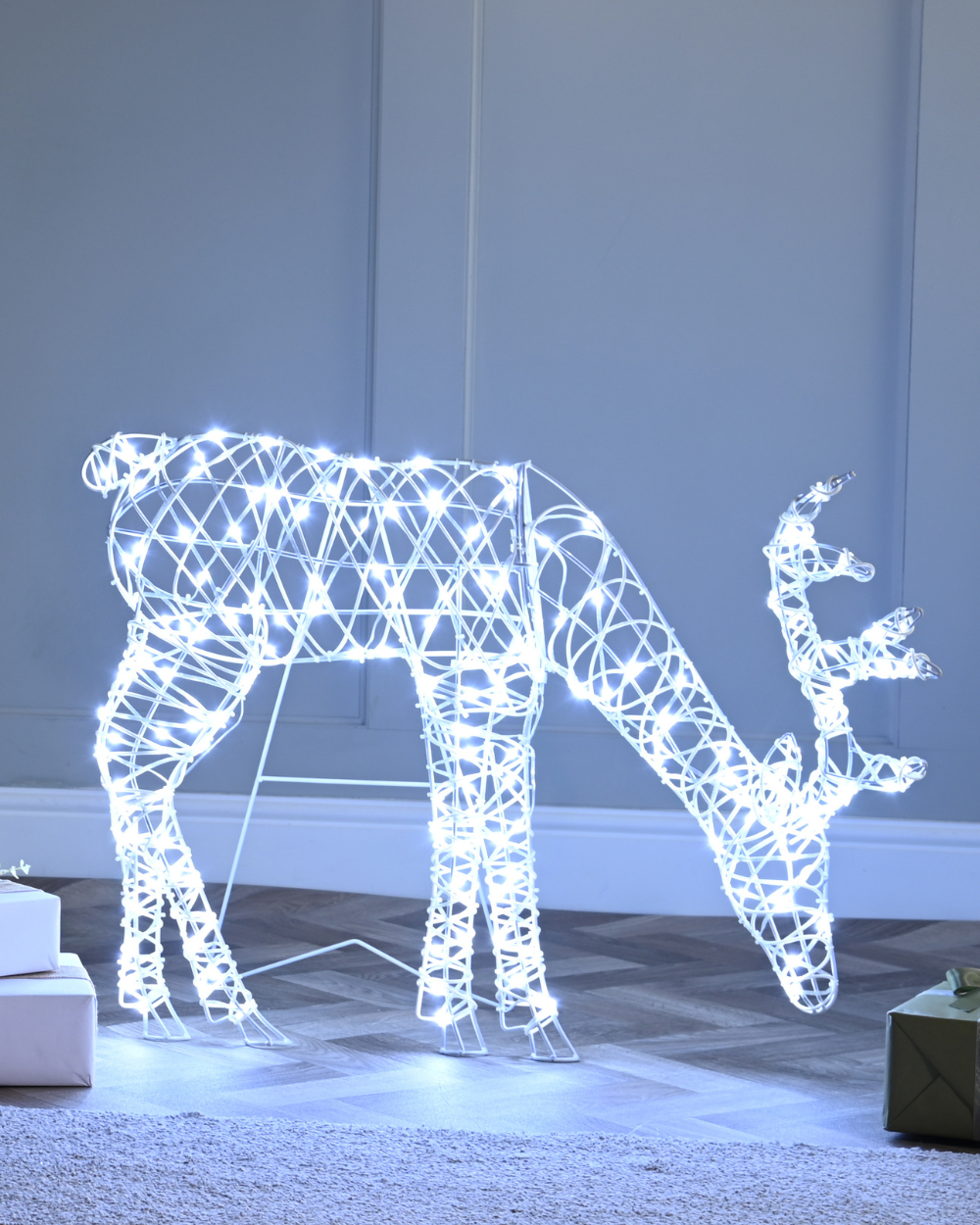 Faux Rattan 2D Stag White Light LED 92cm
