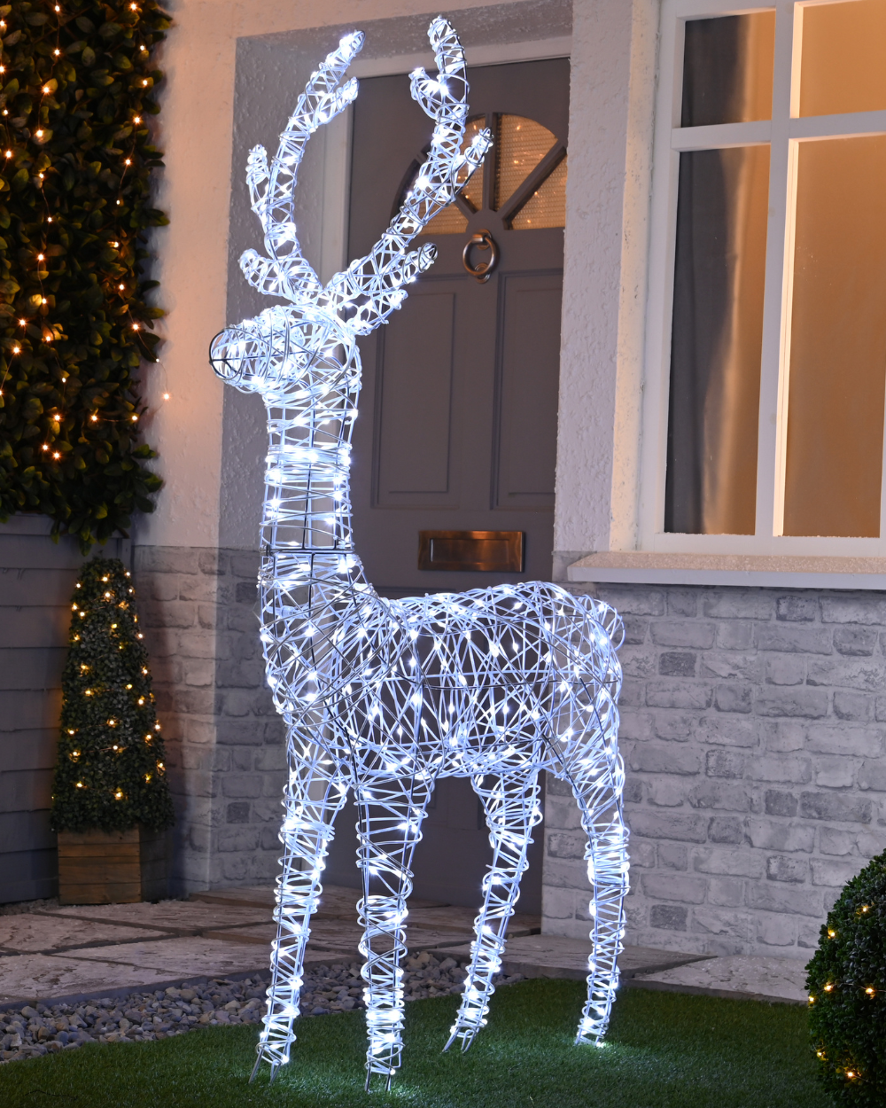 Faux Rattan Stag White Light LED 150cm