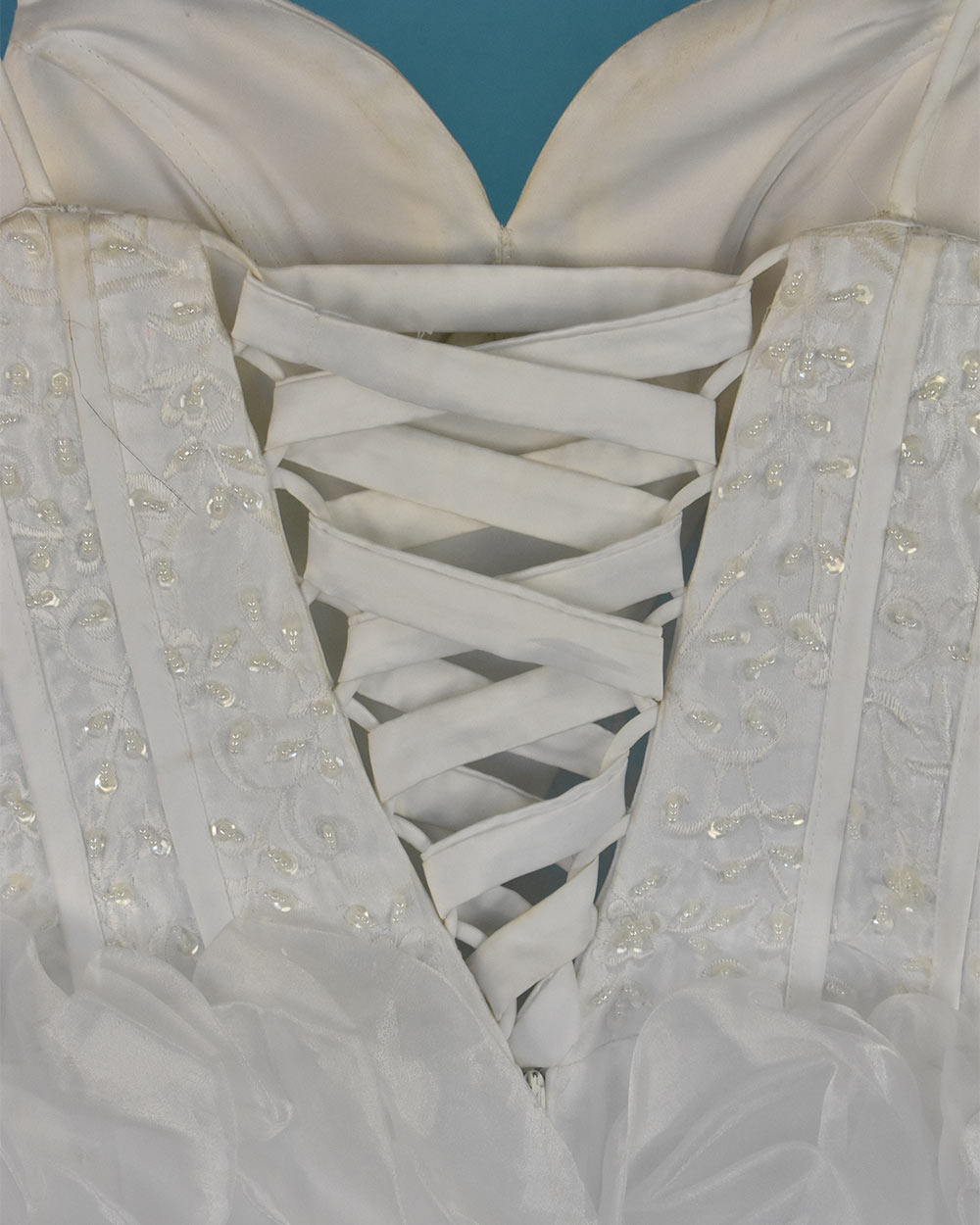 White Corset Bodice Ruffled Skirt Wedding Dress Size 8