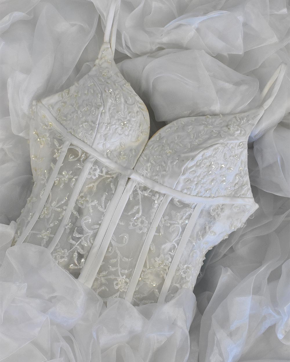 White Corset Bodice Ruffled Skirt Wedding Dress Size 8