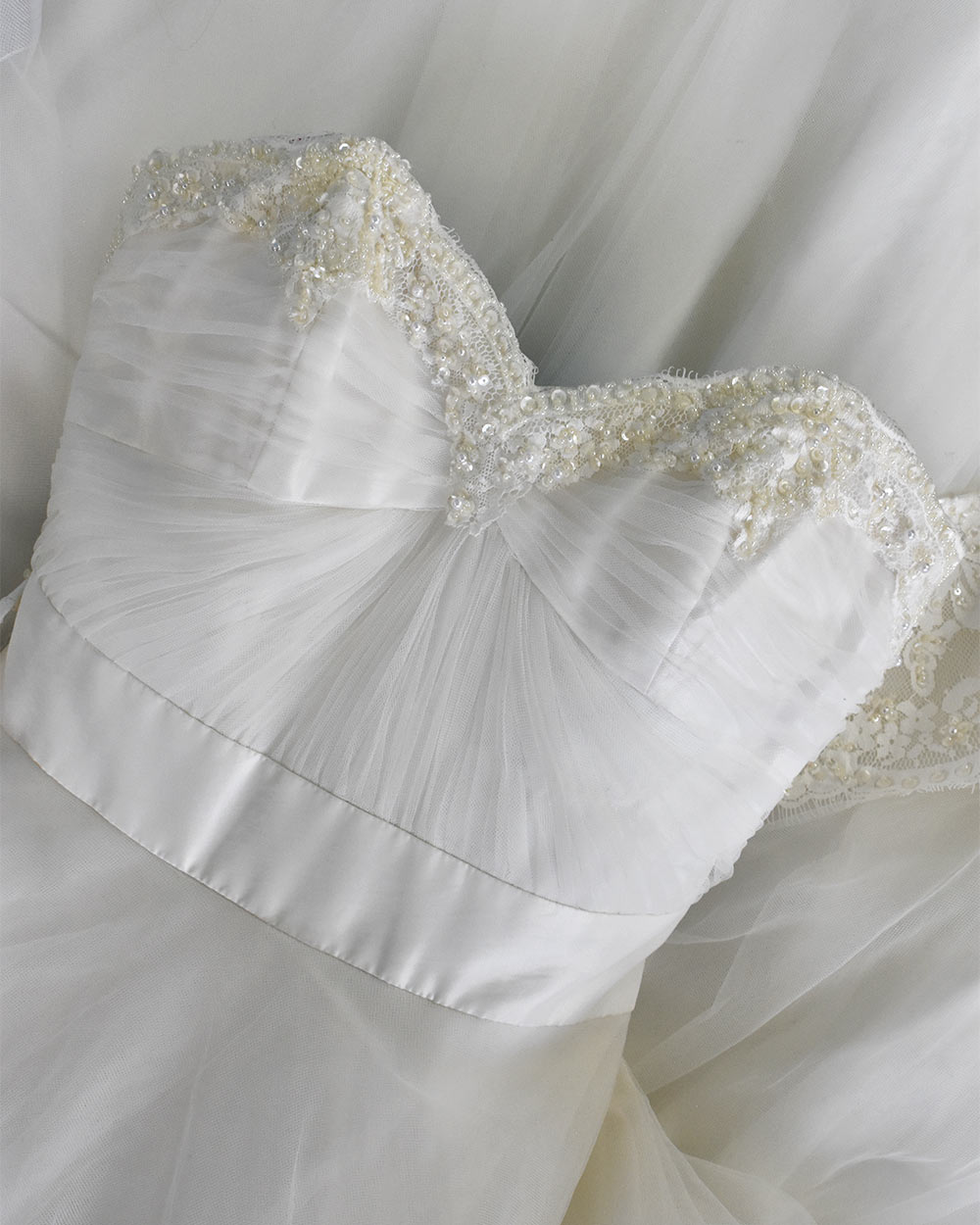 Anoushka Ivory Strapless A Line Wedding Dress