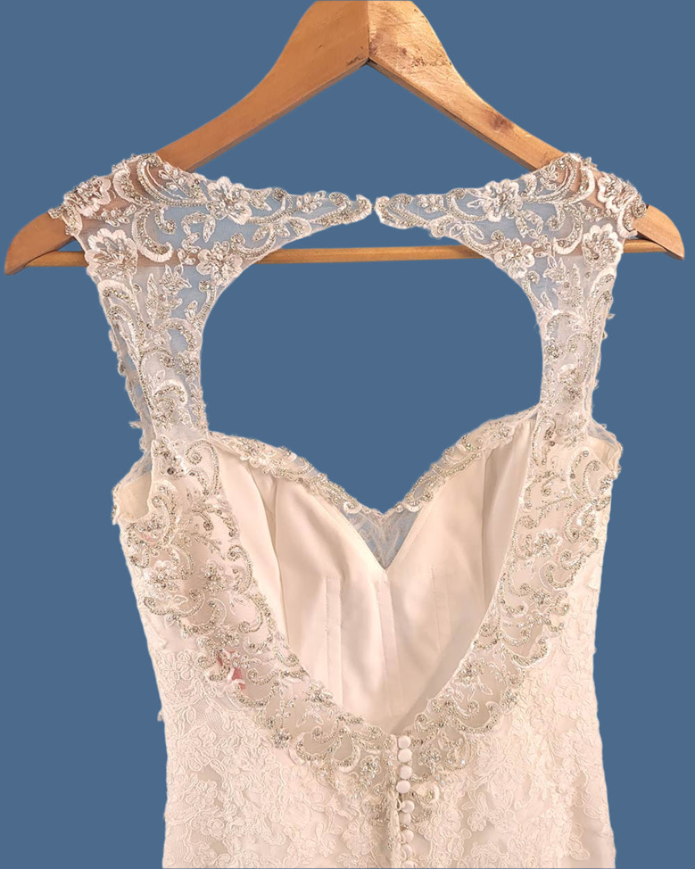 Jasmine Collection Ivory Fitted Wedding Dress Size 8