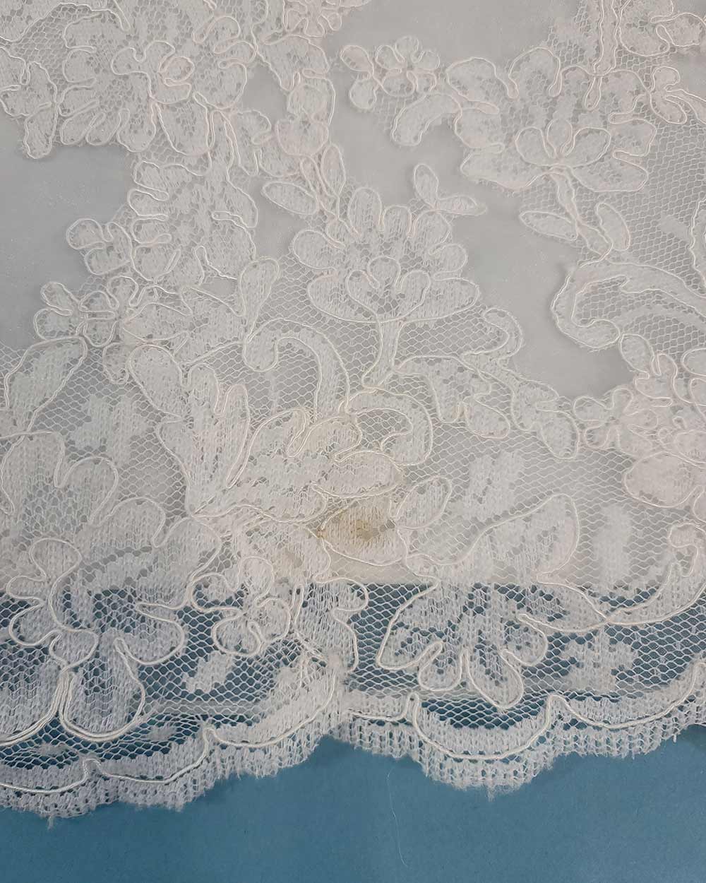 Jasmine Collection Ivory Fitted Wedding Dress Size 8