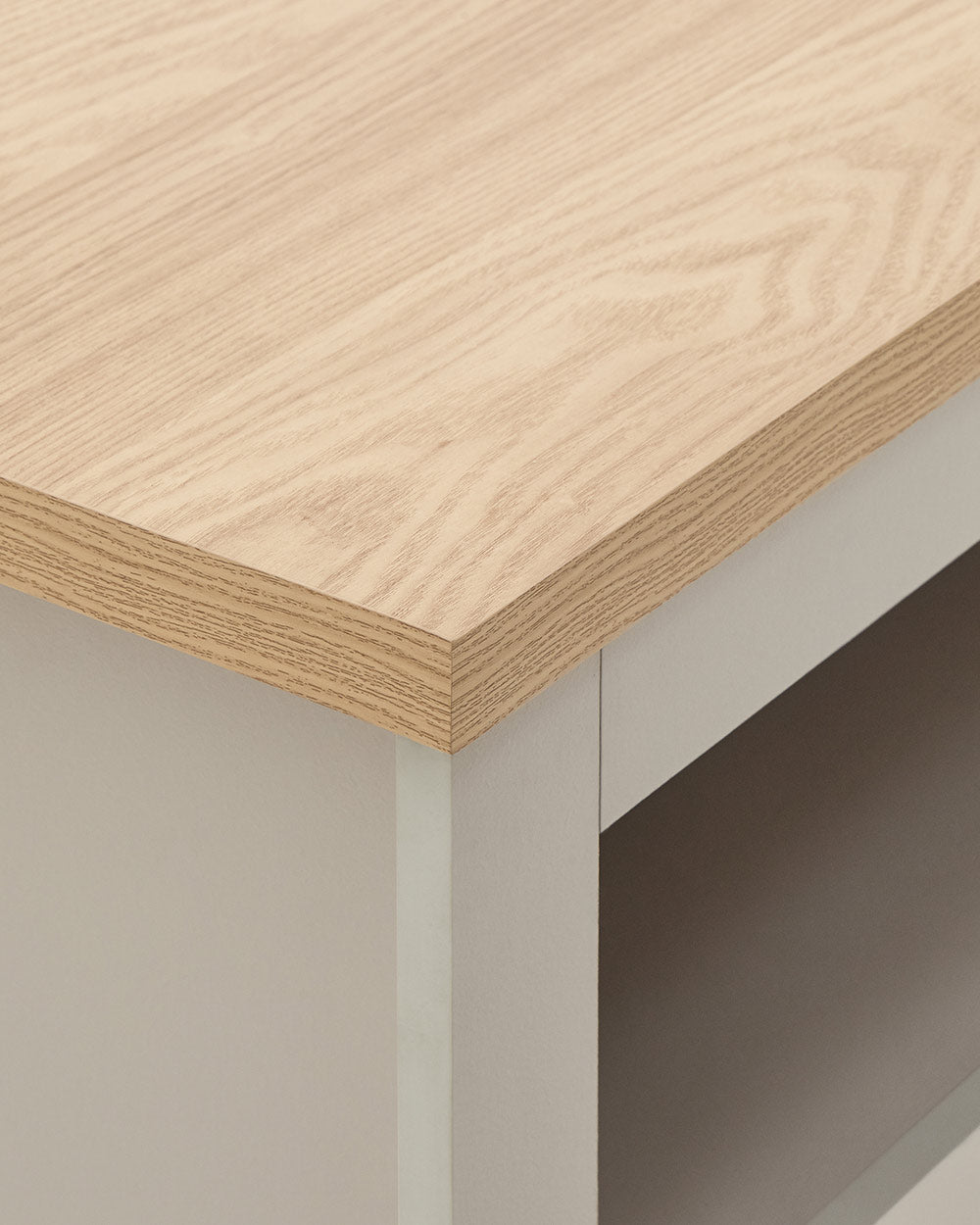 Lancaster simple shoe bench close up of the corner detailing