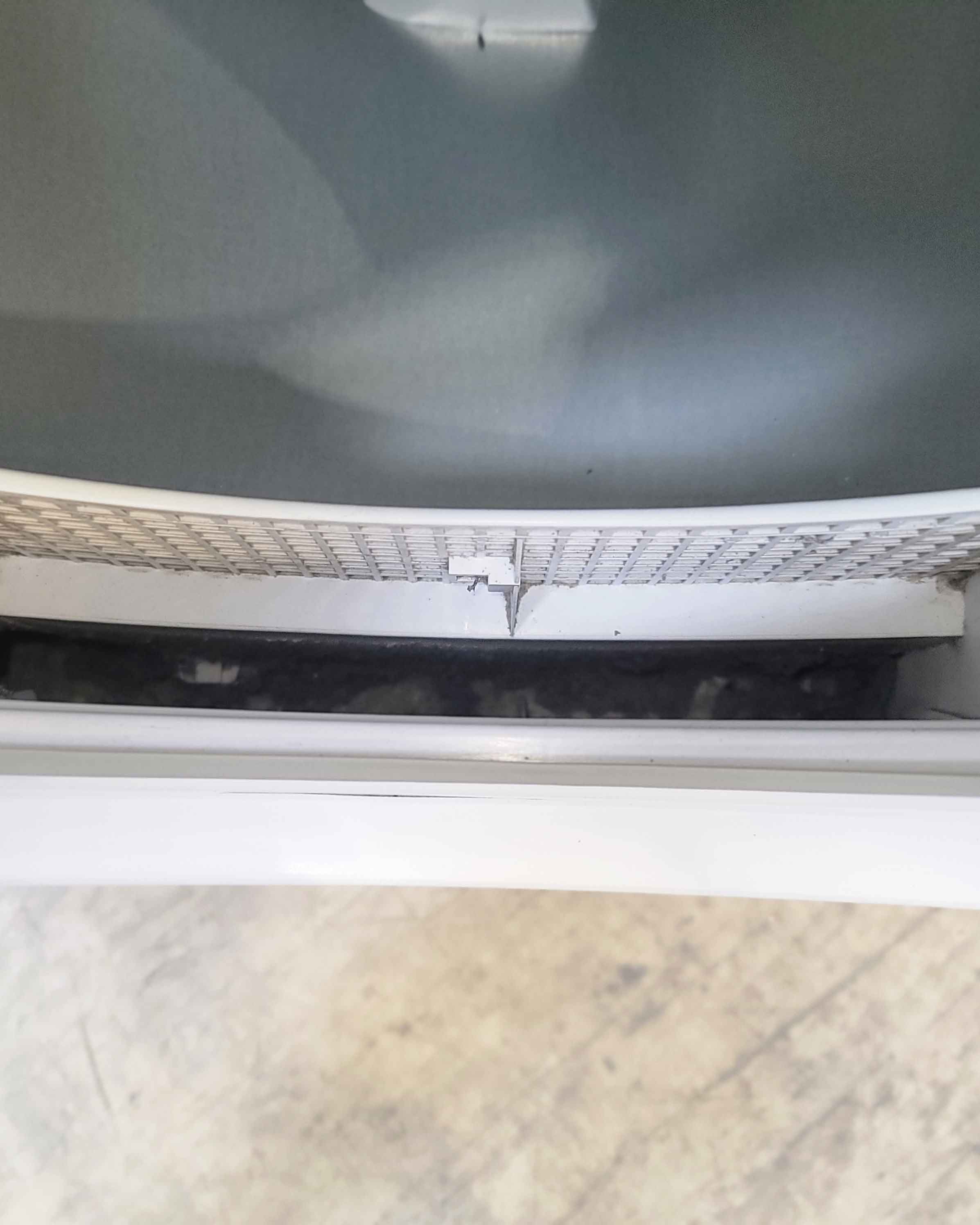 HOTPOINT 6kg Venting Tumble Dryer White Fetv60cp