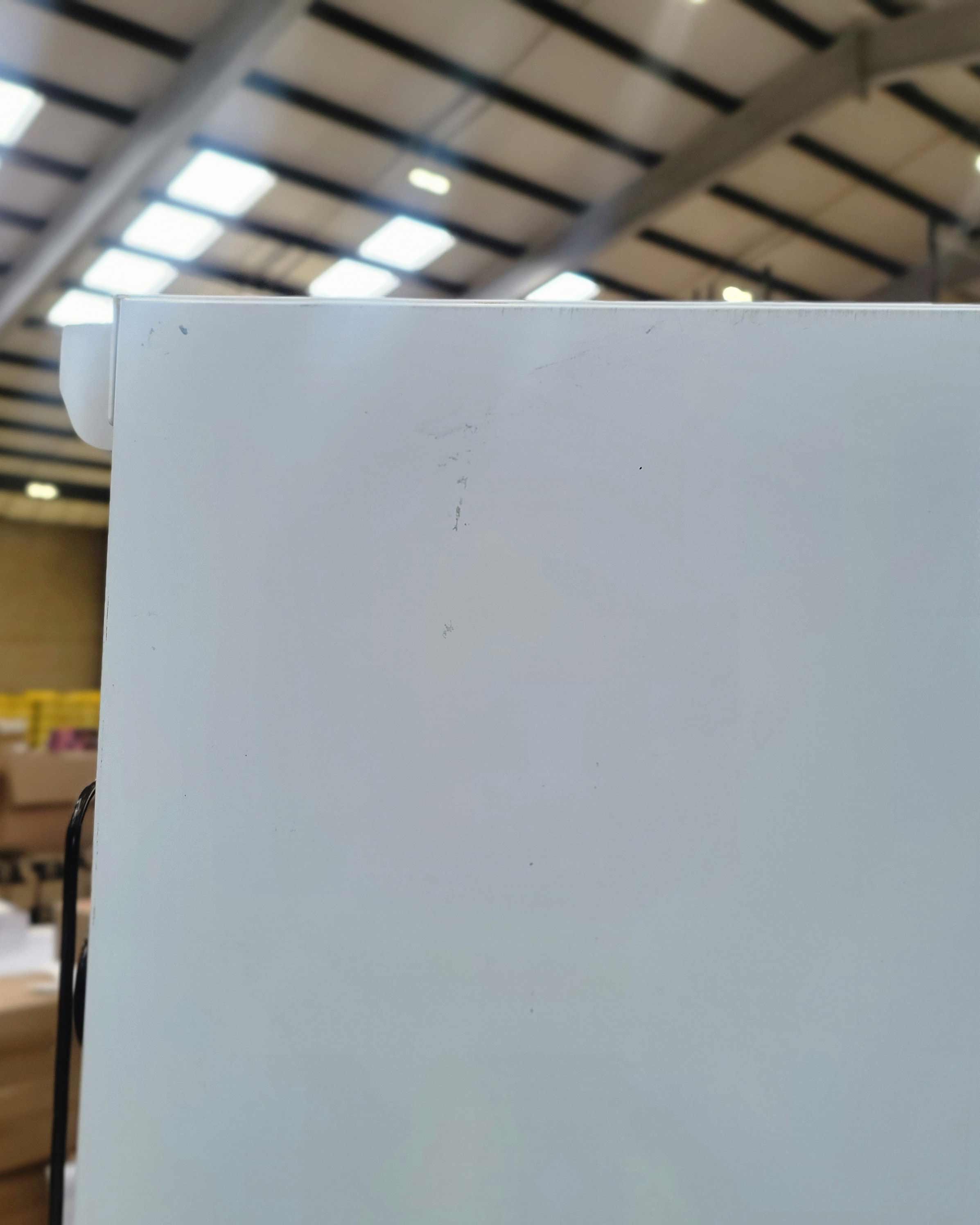 LIEBHERR White Large Fridge Freezer CN4213
