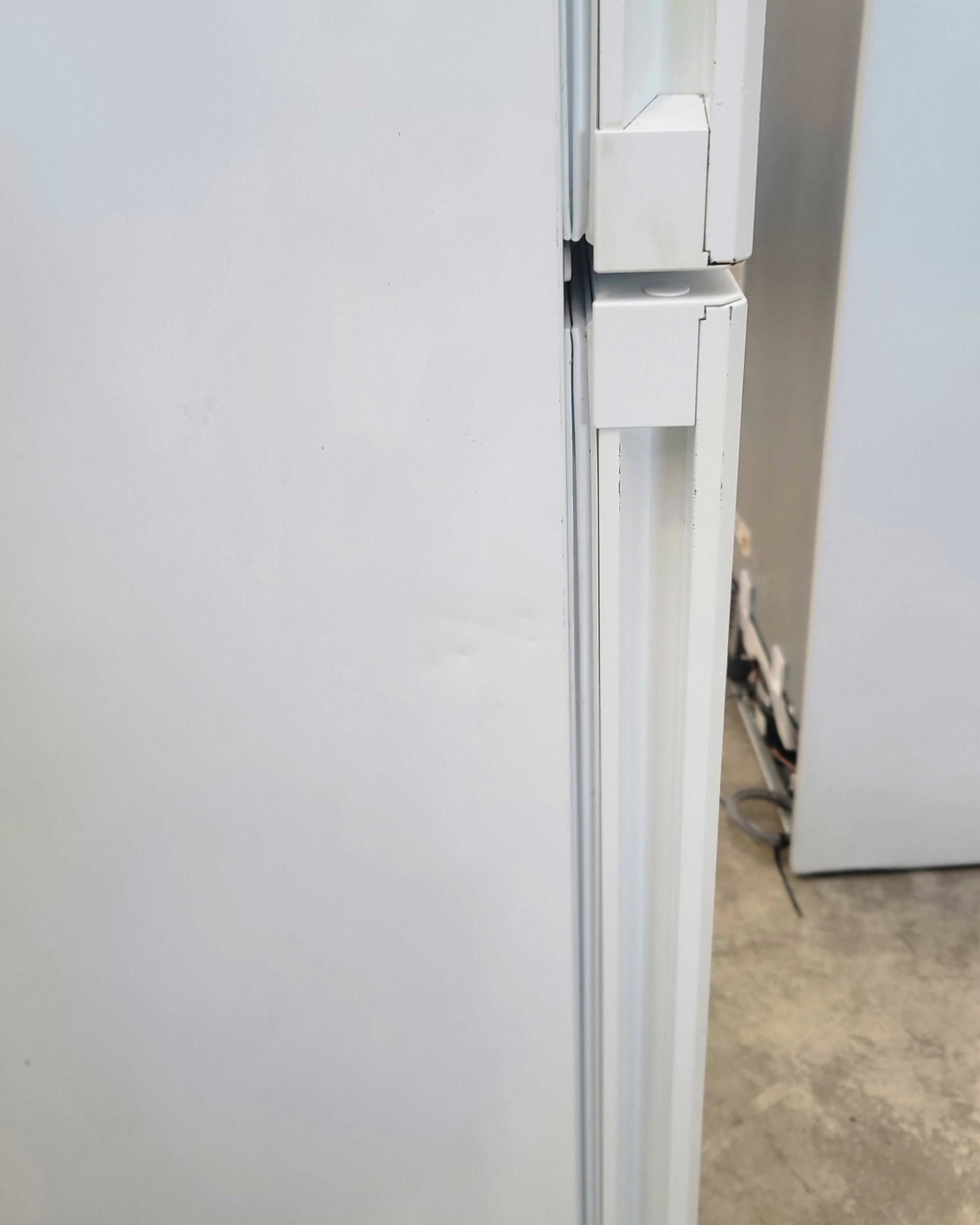 LIEBHERR White Large Fridge Freezer CN4213