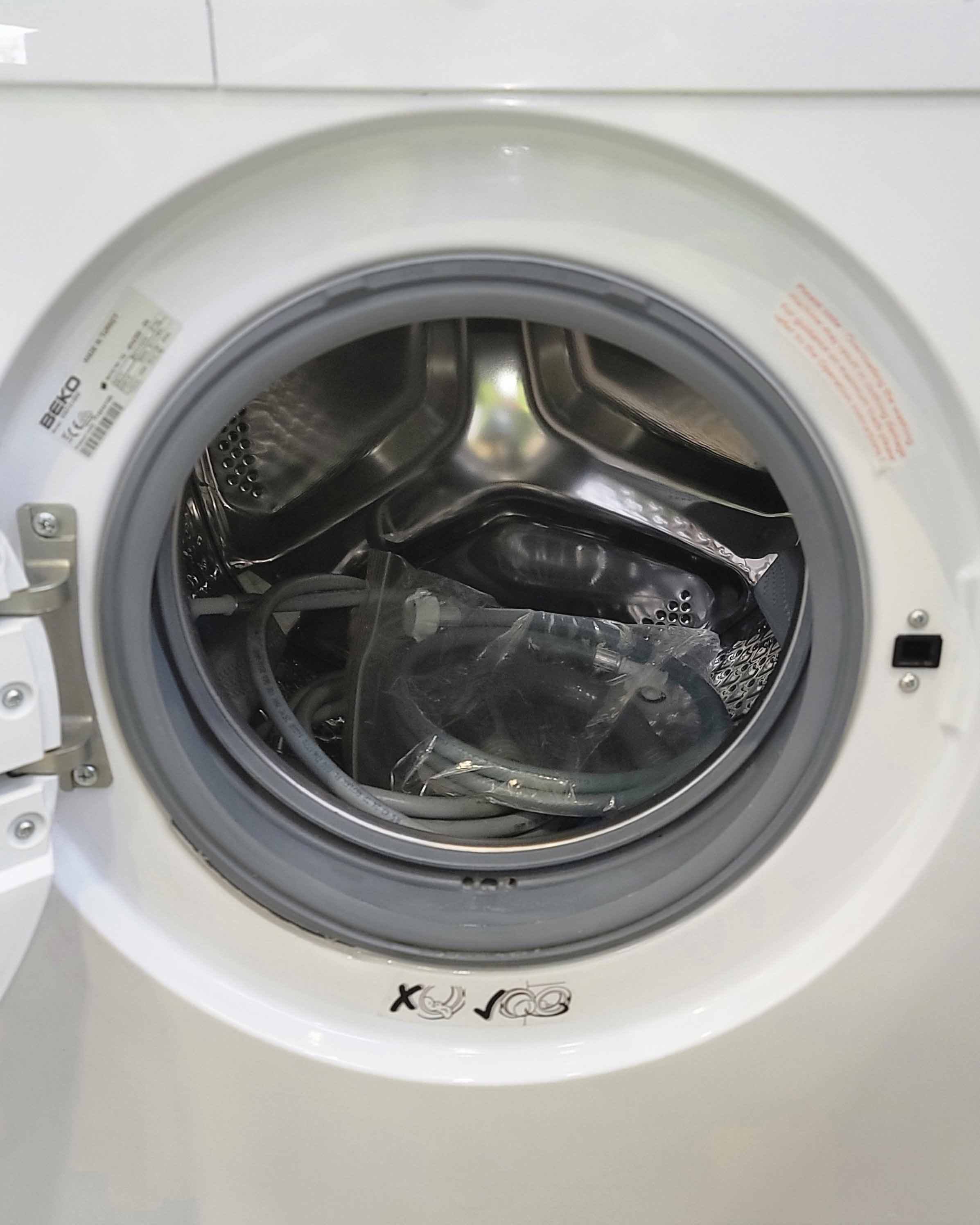 Beko 7kg White Washing Machine WM74135W