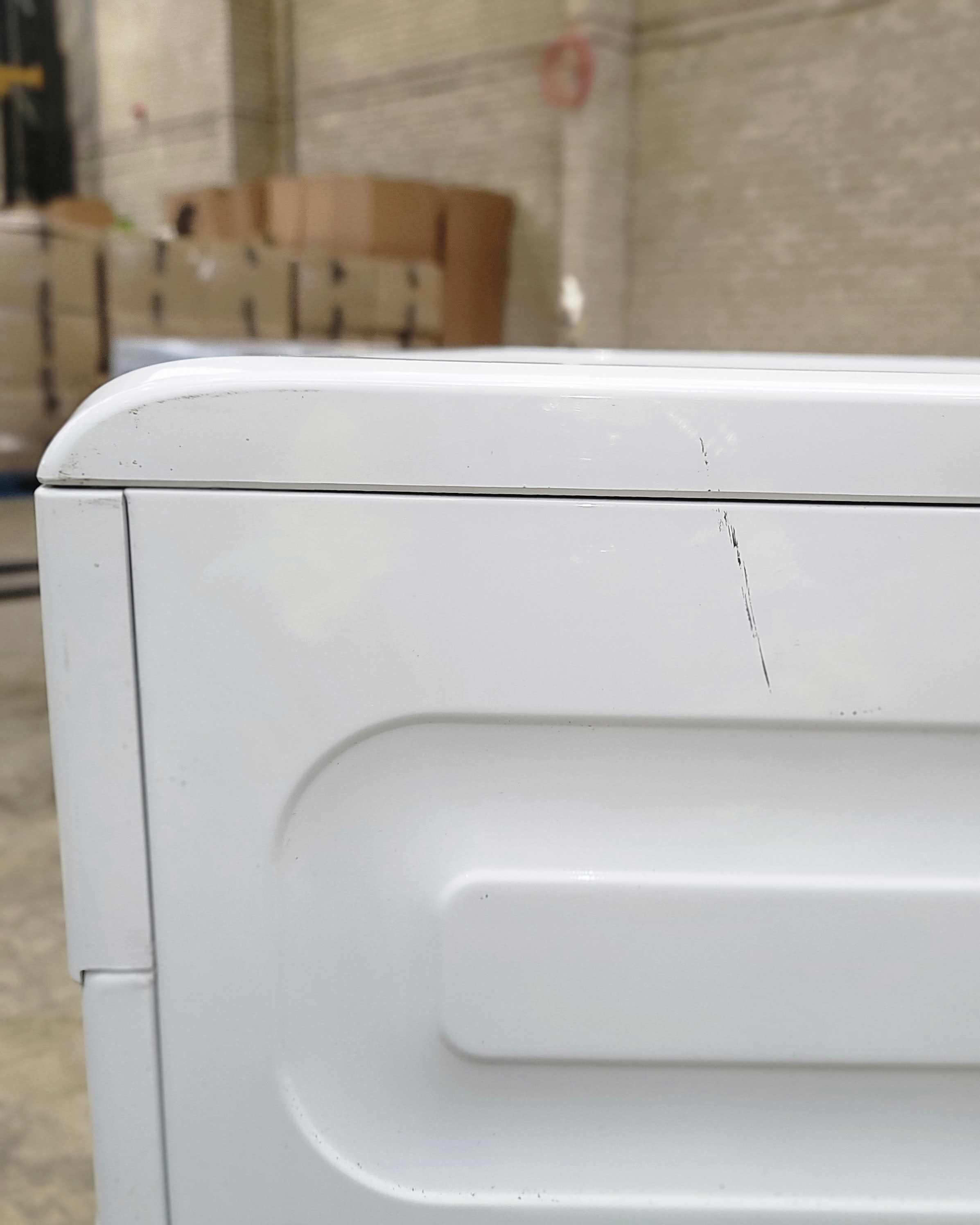 Beko 7kg White Washing Machine WM74135W
