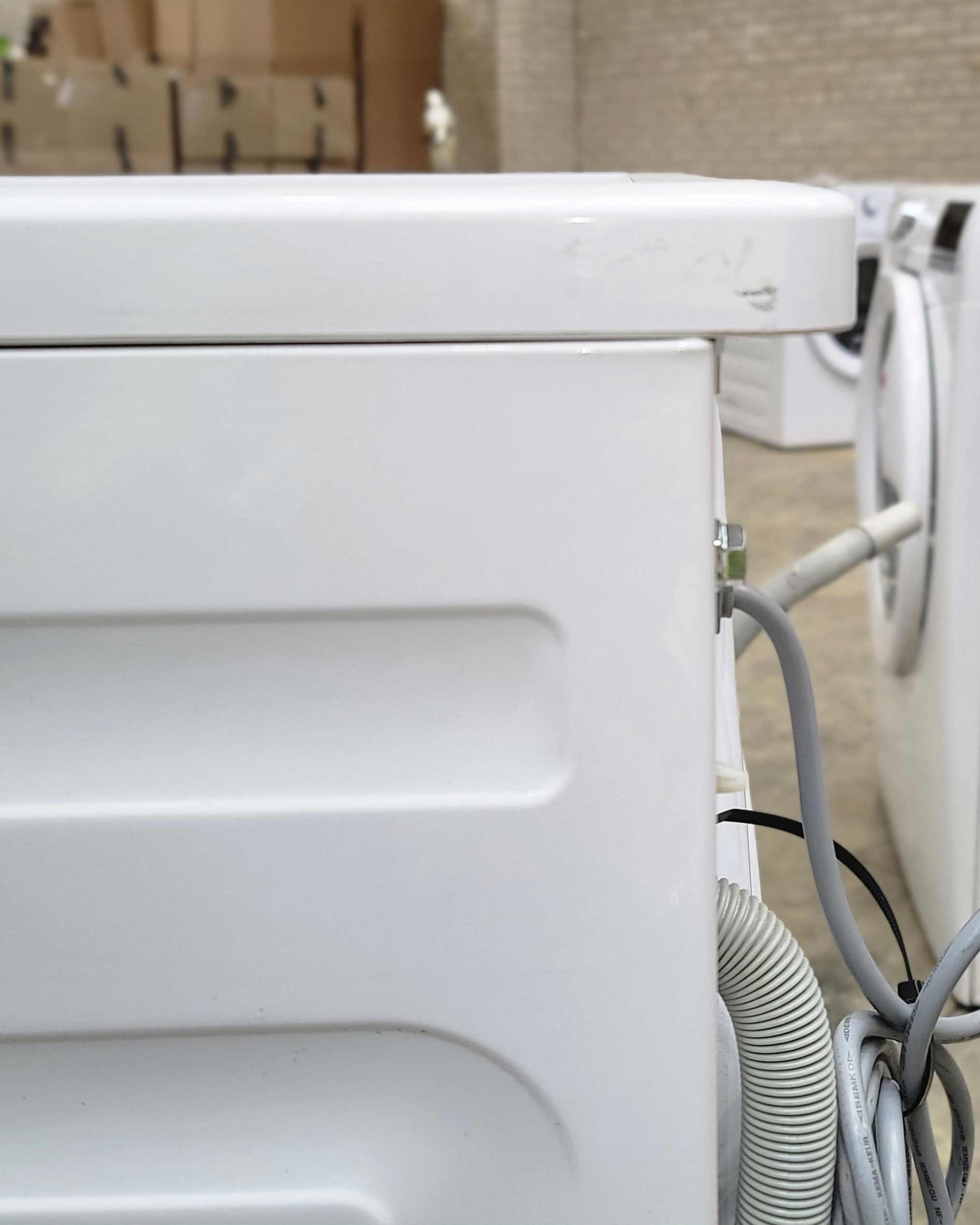 Beko 7kg White Washing Machine WM74135W
