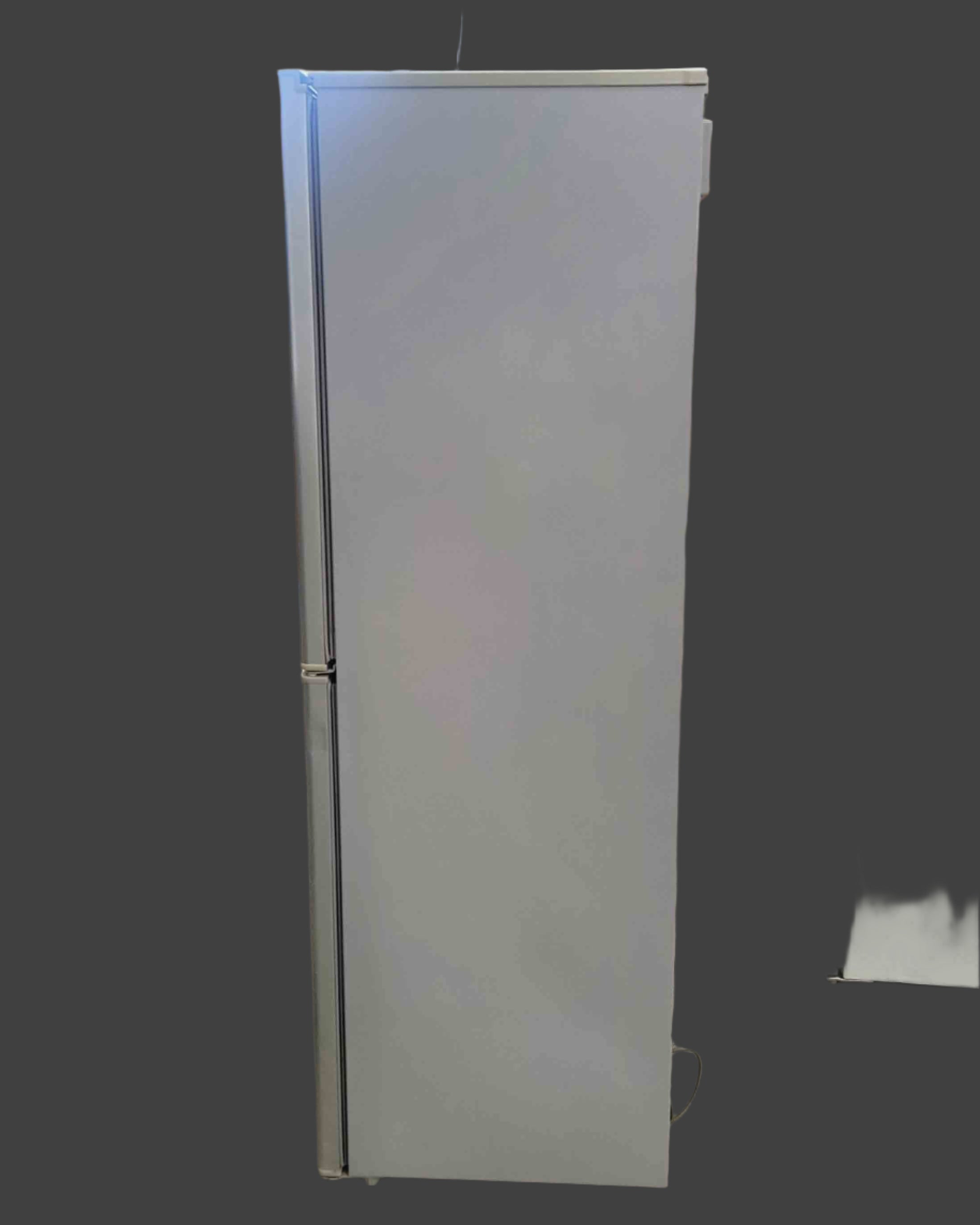 LOGIK Medium Silver Fridge Freezer LFC55S16