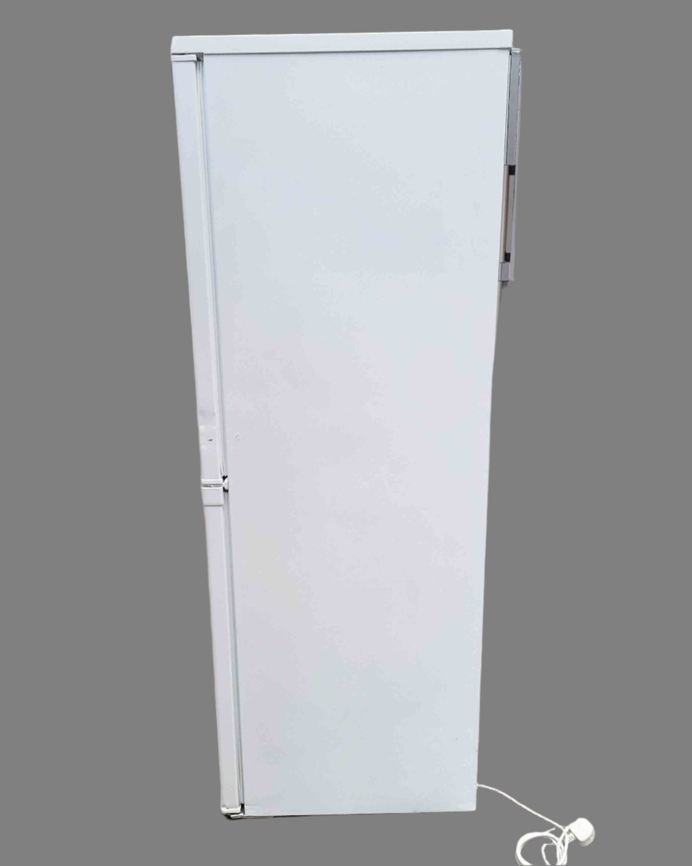 LEC Medium White Fridge Freezer TF50152W