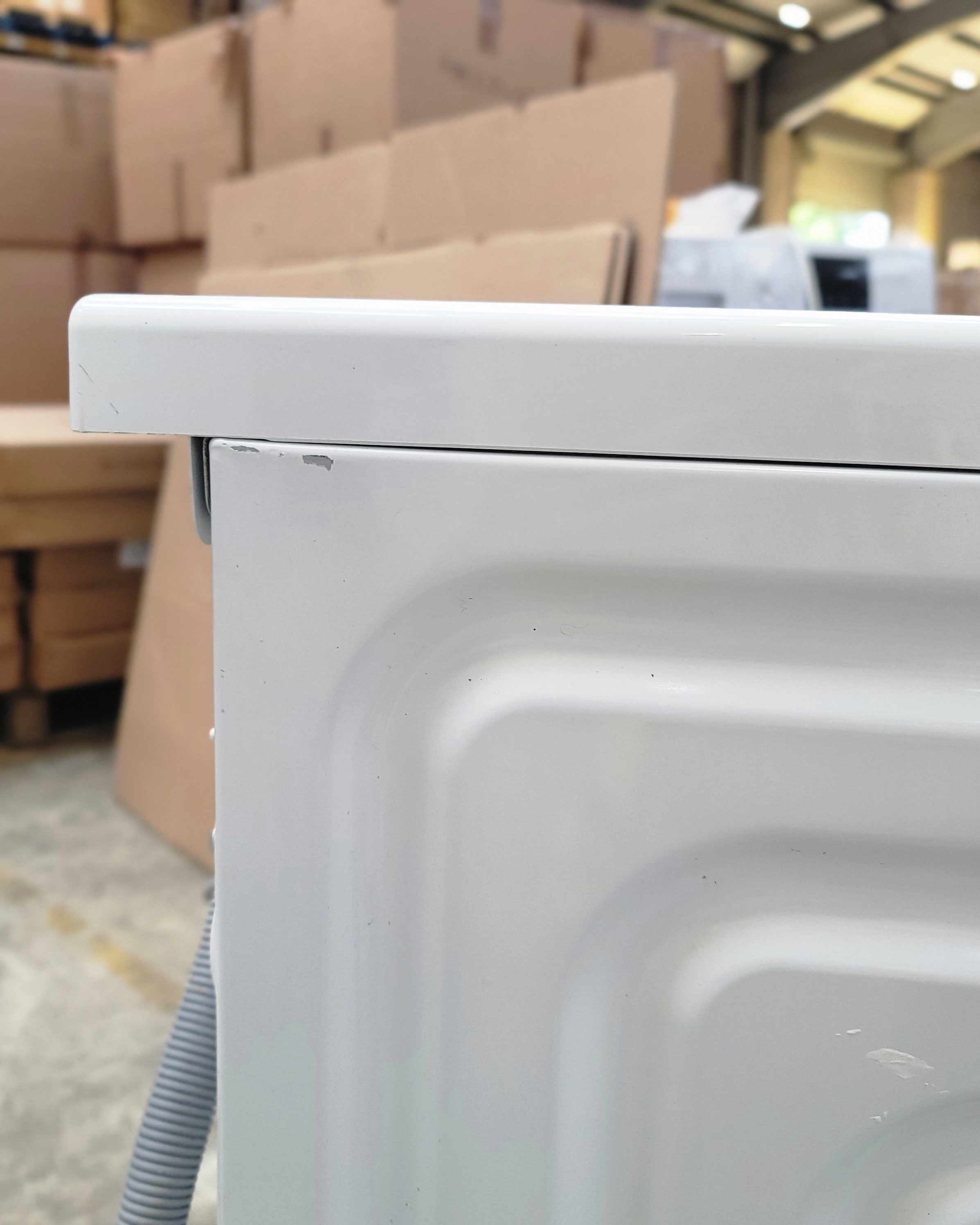 SAMSUNG 9kg White Washing Machine Wf90f5e5u4