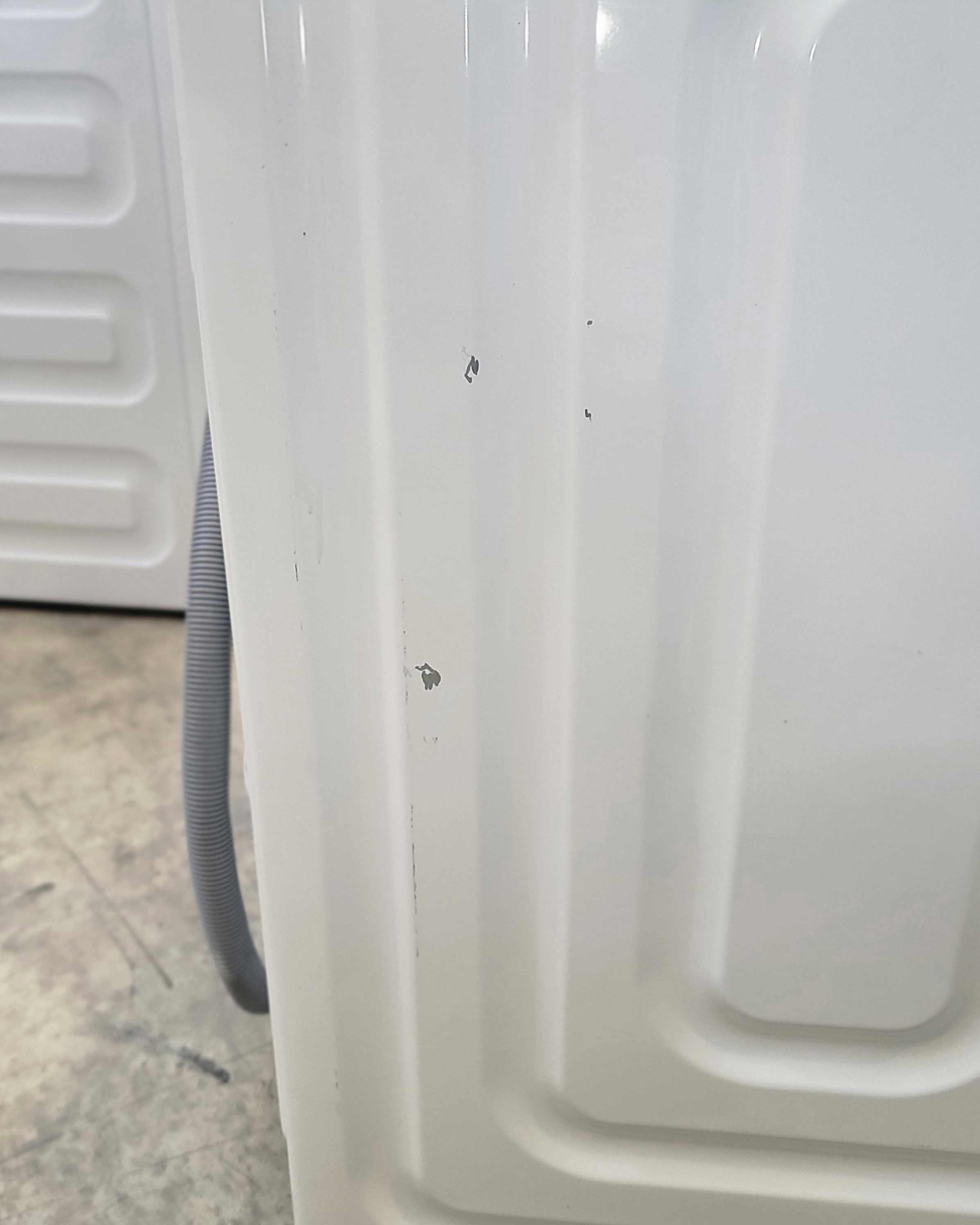 SAMSUNG Washing Machine 8kg White WF80F5E2W4W