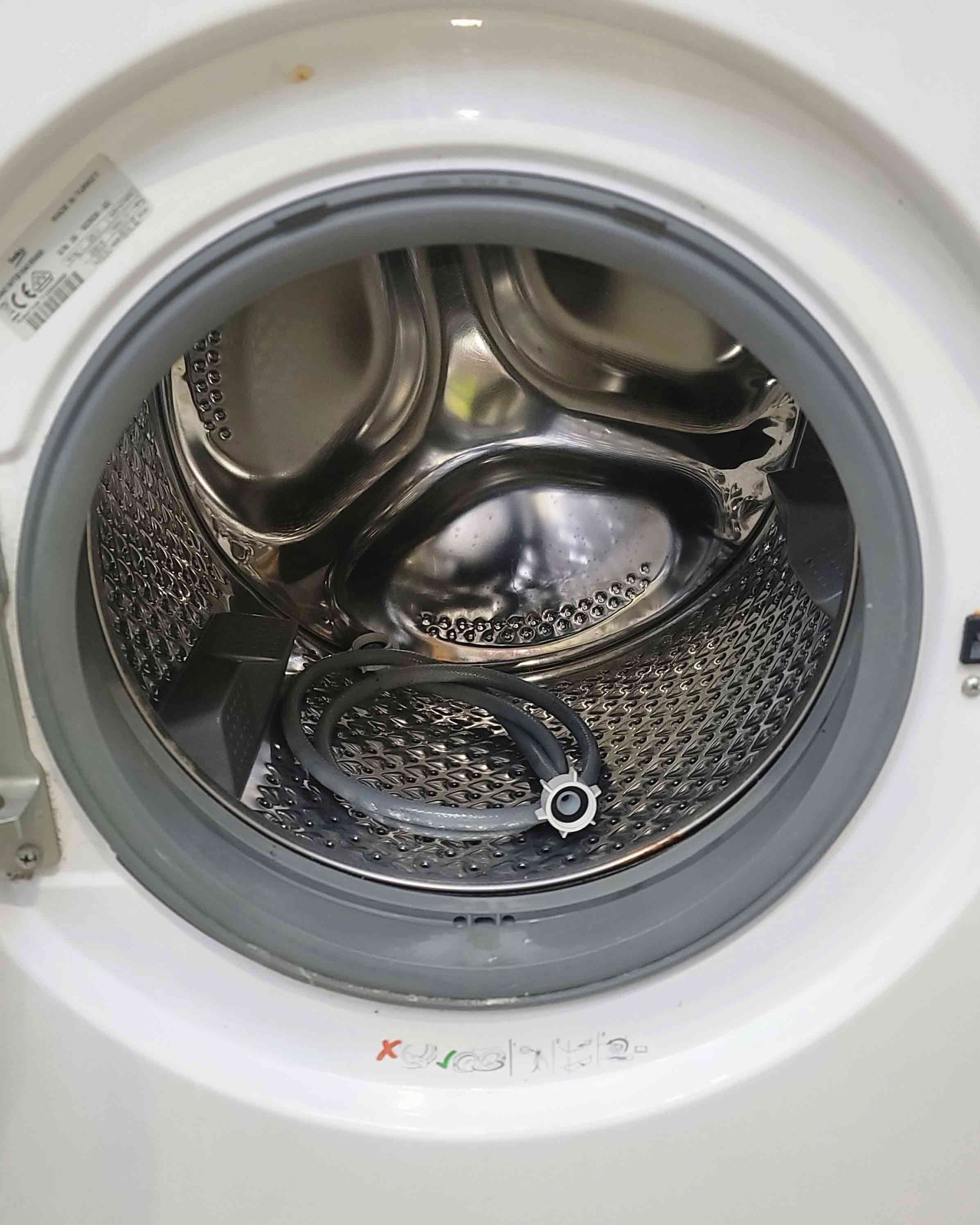 Beko 10kg White Washing Machine WTB104R4W