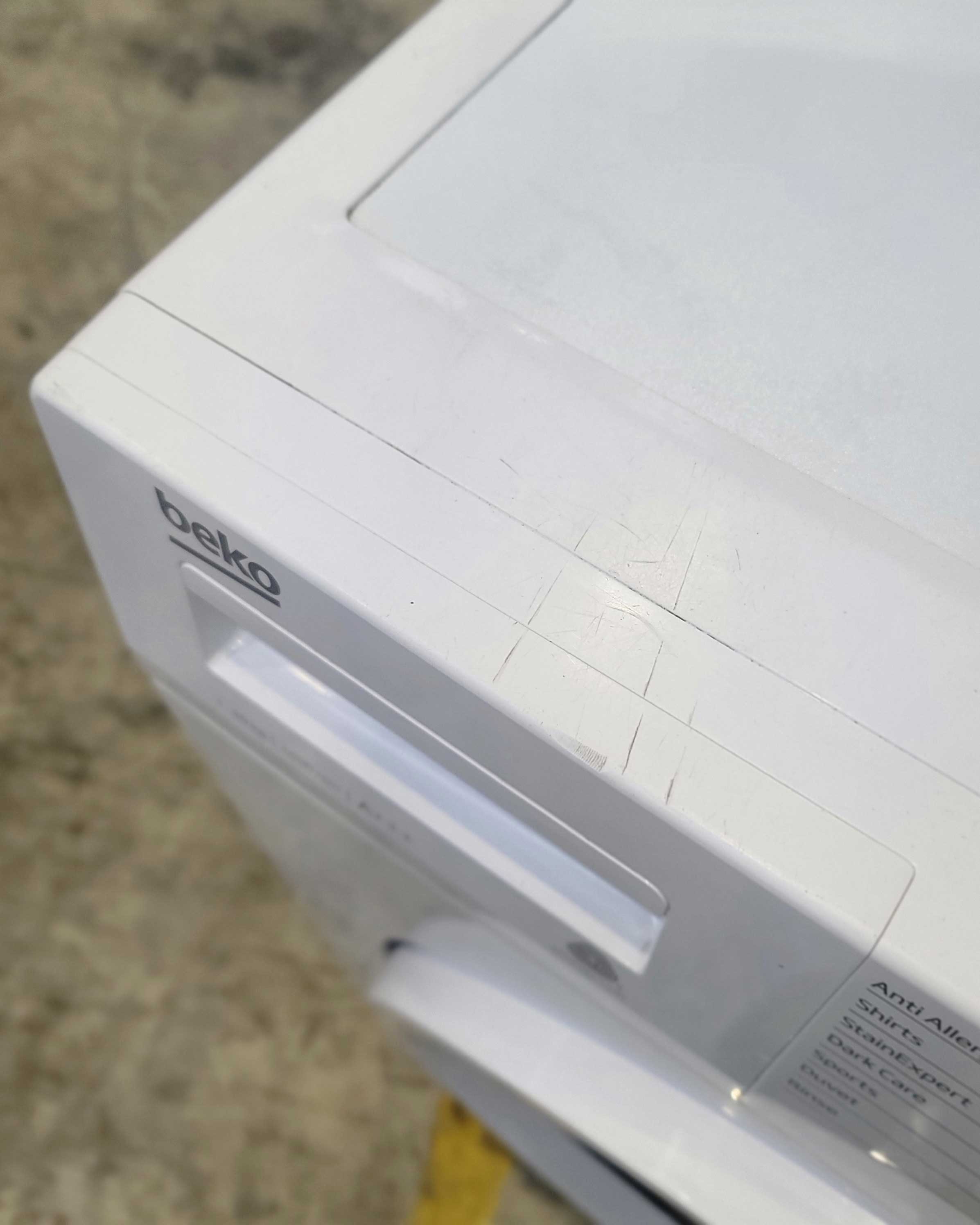 Beko 10kg White Washing Machine WTB104R4W
