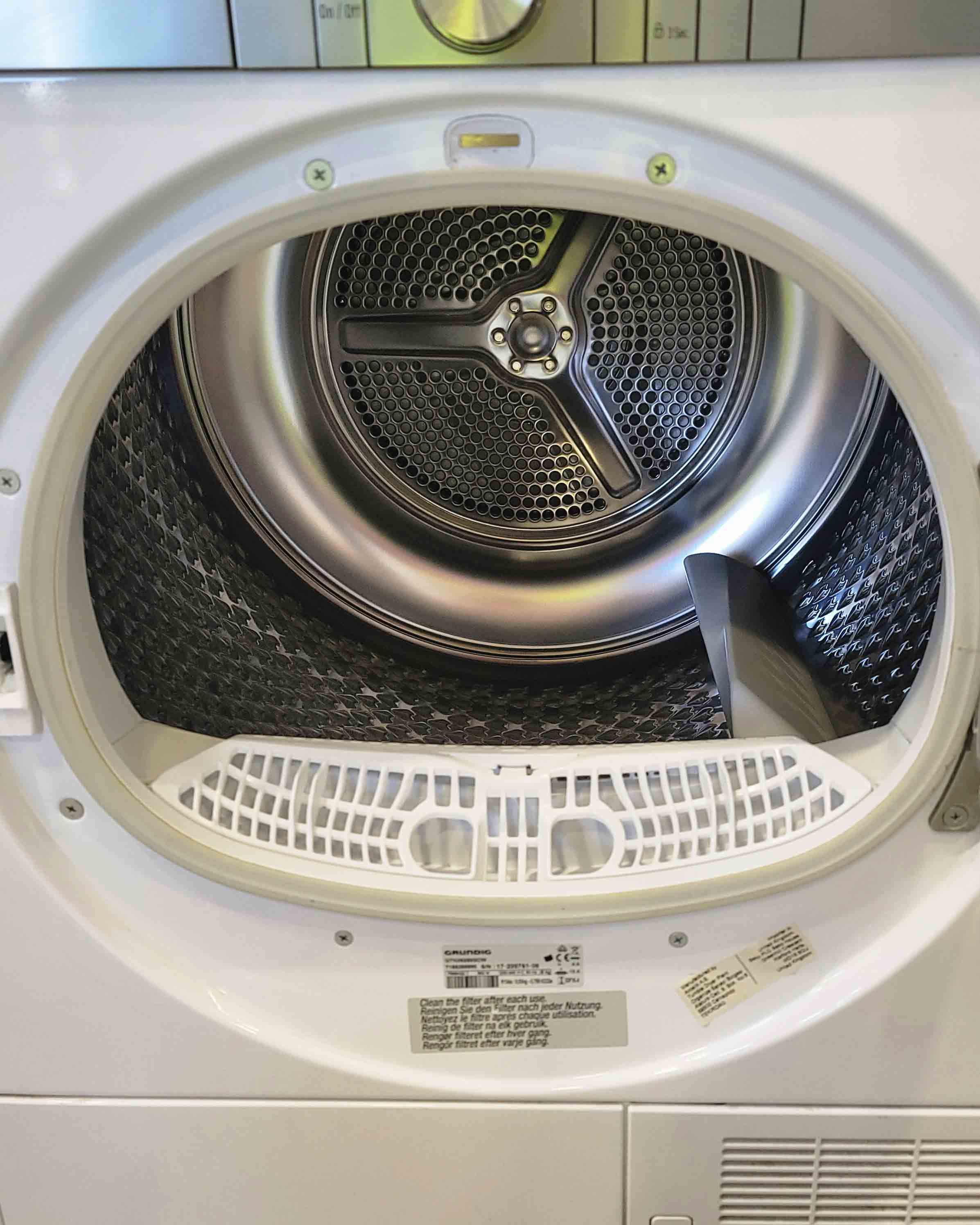 GRUNDIG Condenser Dryer GTN39250GCW 9kg White