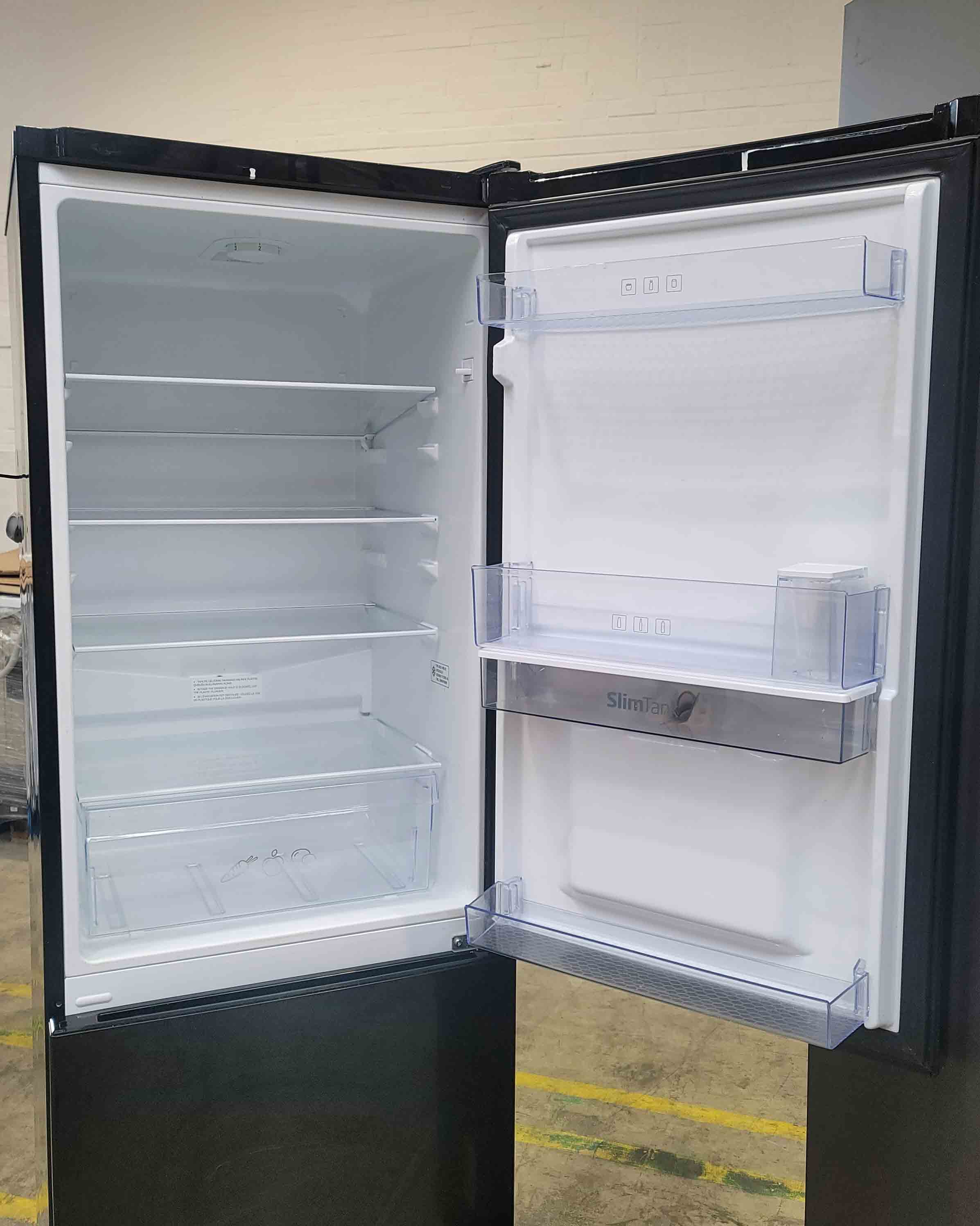 BEKO Large Fridge Freezer CFG1582DB Black