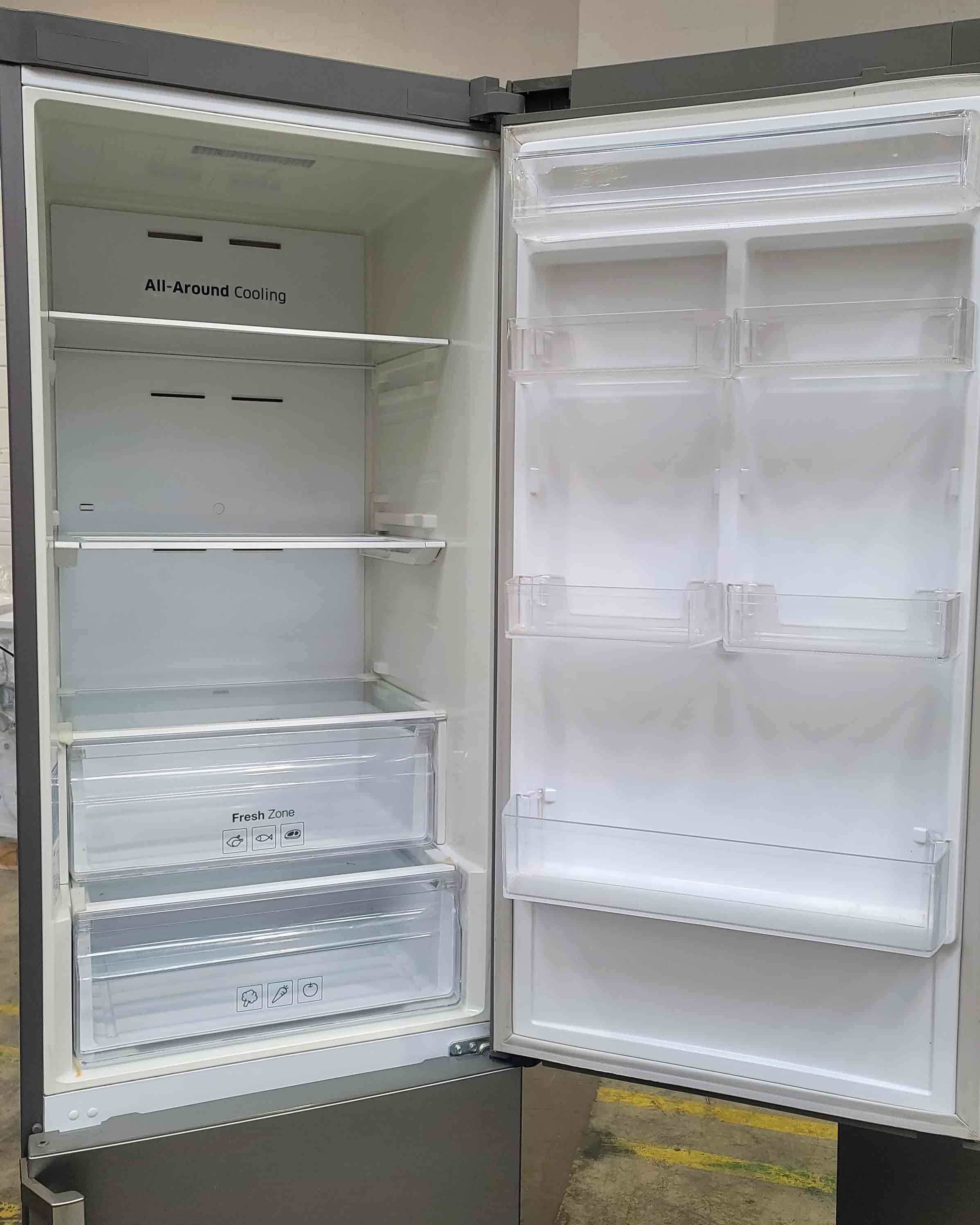 SAMSUNG Large Fridge Freezer RB37J5330SA Grey