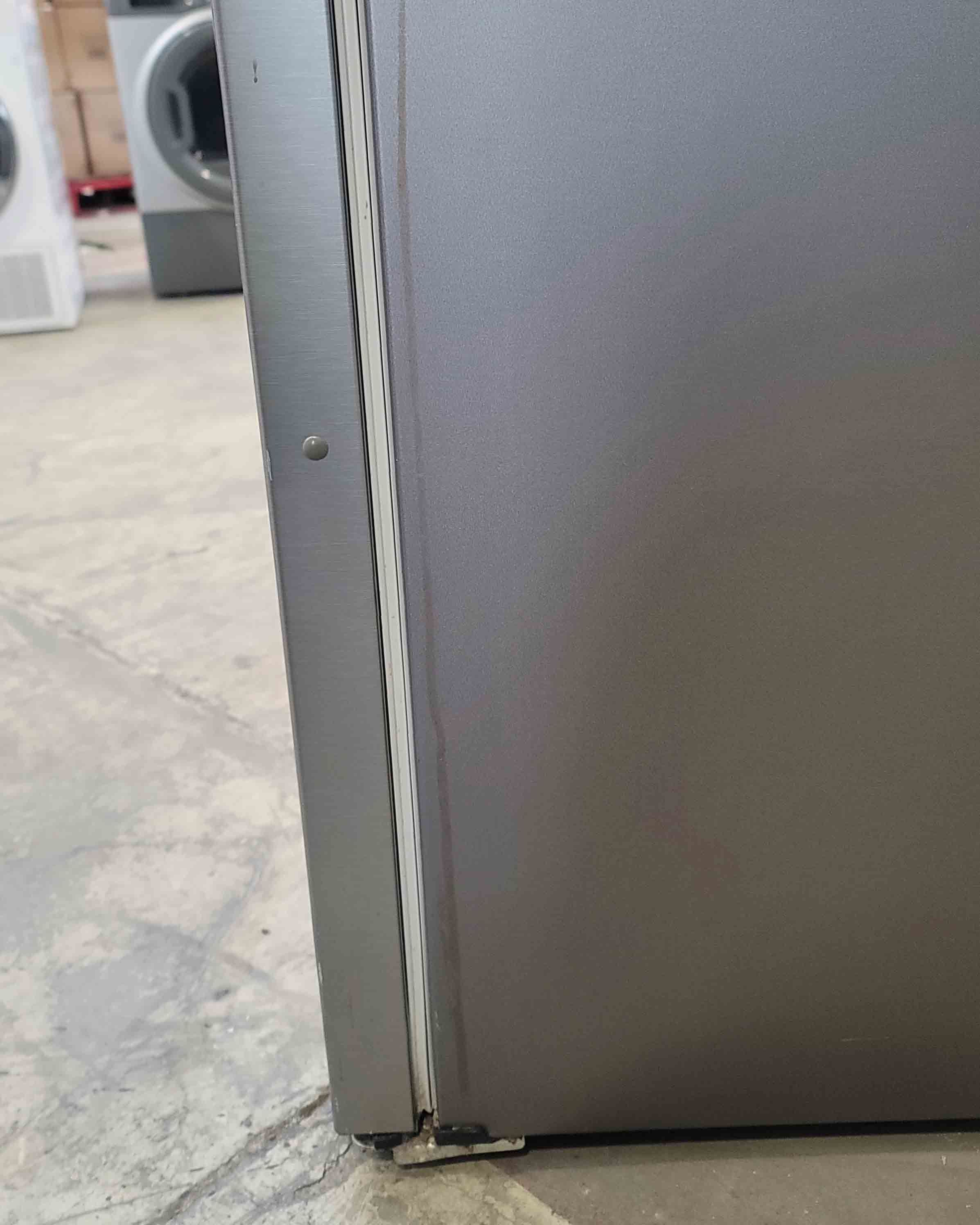 SAMSUNG Large Fridge Freezer RB37J5330SA Grey