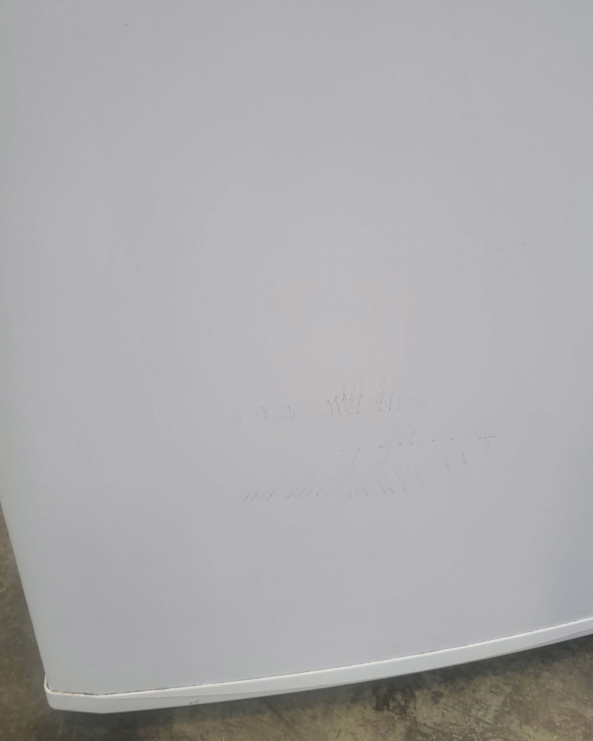 HOTPOINT Medium Freezer FZA54 White