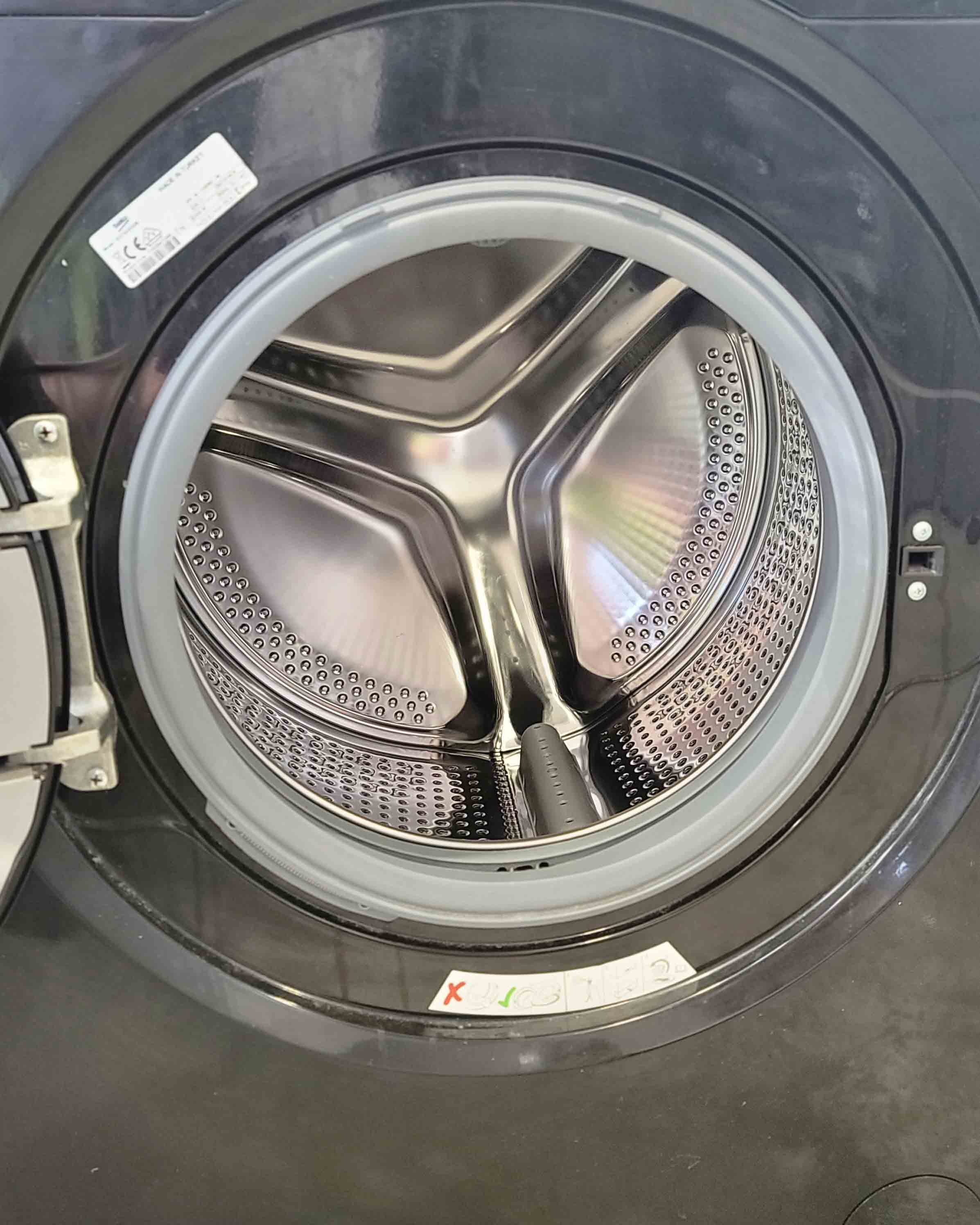 BEKO Washing Machine WX 742430B 7kg Black