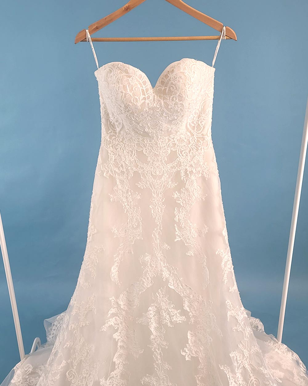 Ella Rosa Ivory A Line Strapless Wedding Dress Size 10