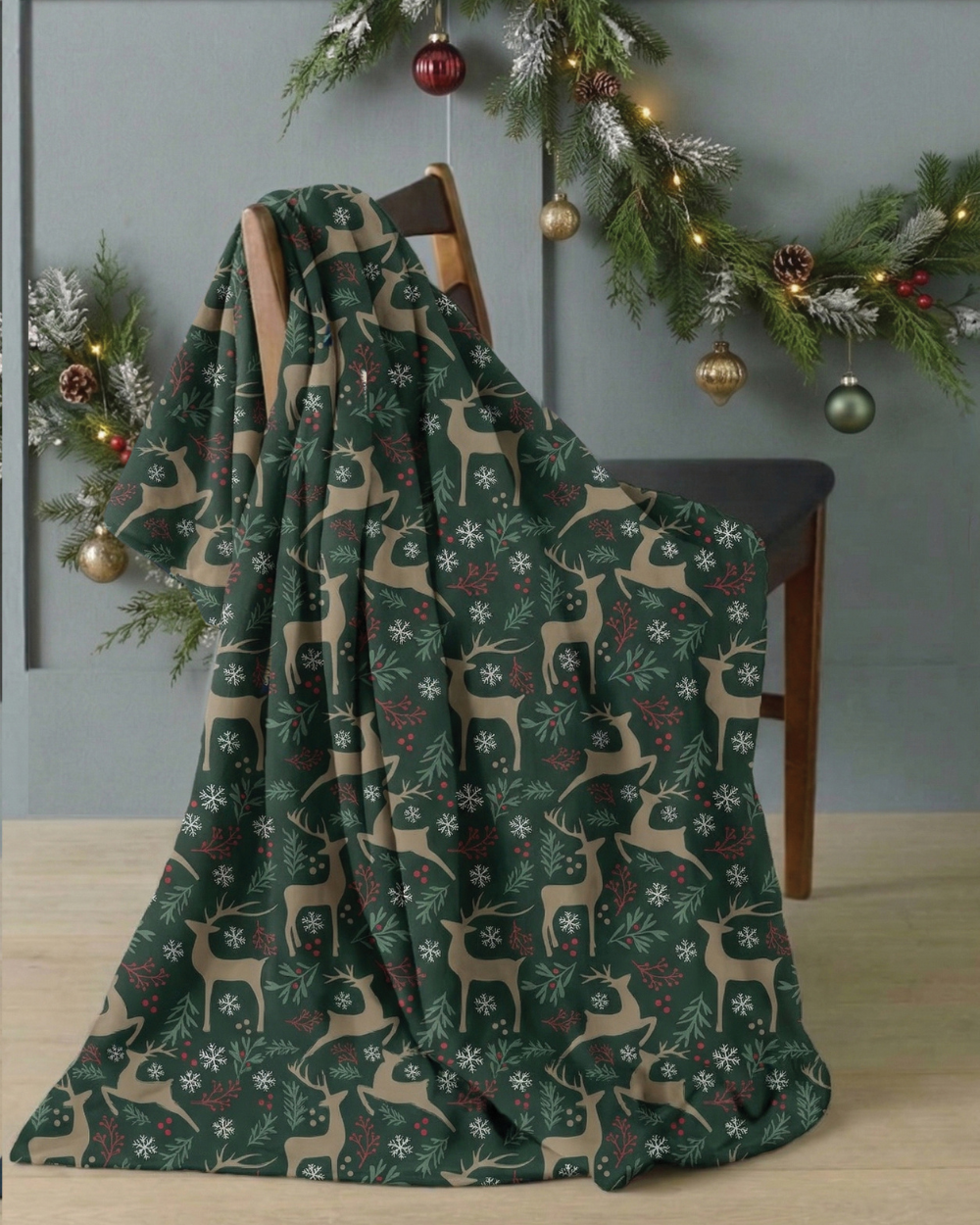 Luxury Flannel Throw 120x150cm Christmas Reindeer