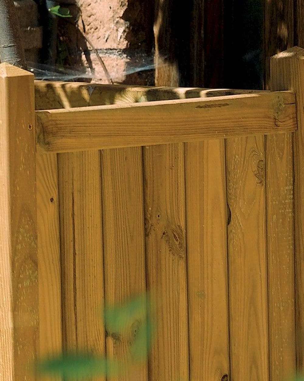 Square Wooden Garden Planter Rowlinson close up of the timber