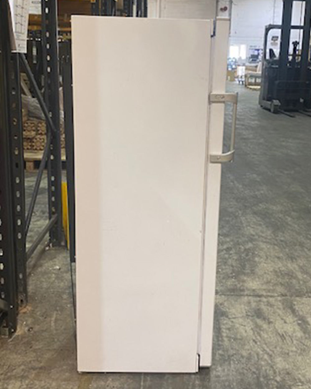 Hotpoint Freestanding Medium Freezer