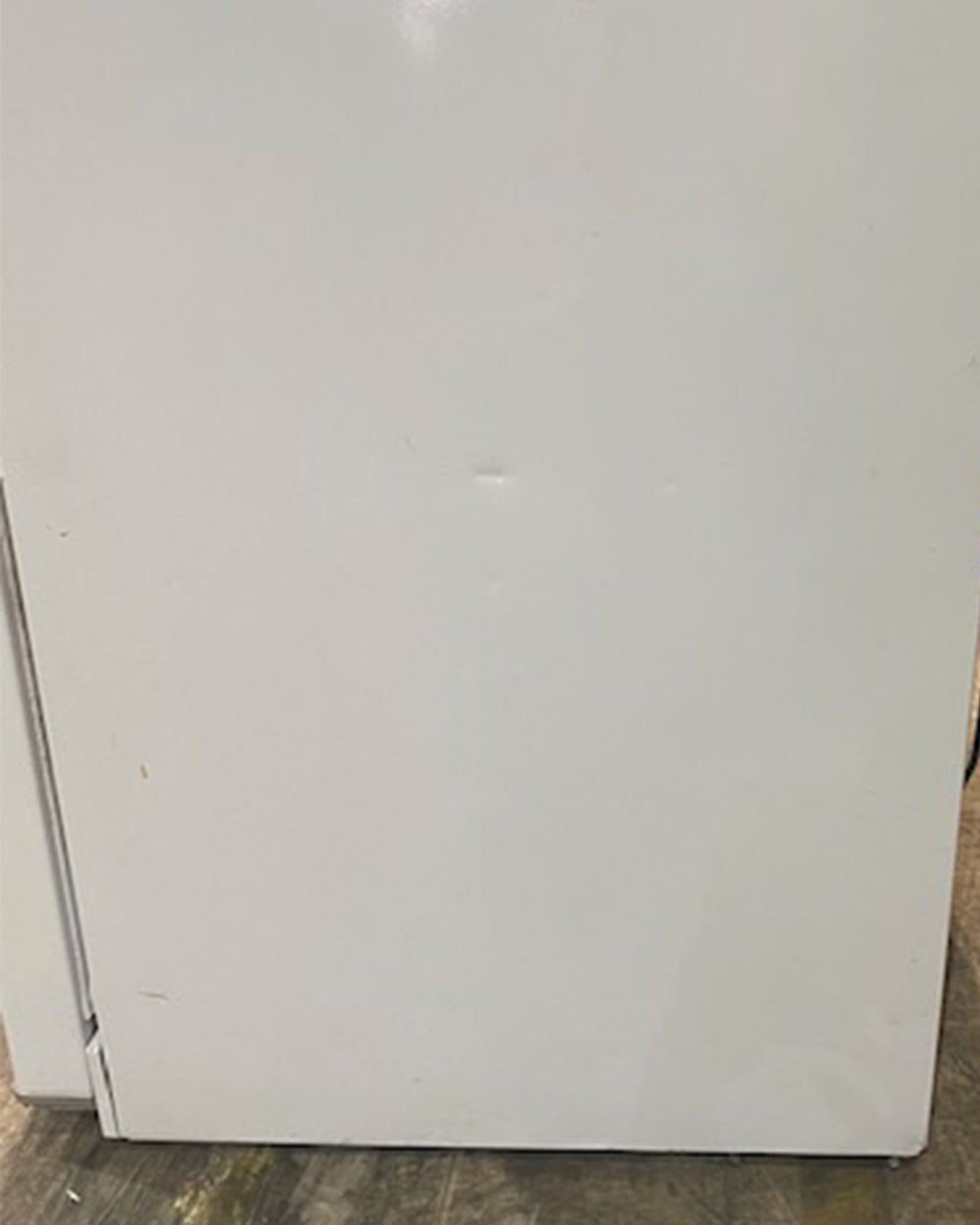 Hotpoint Freestanding Medium Freezer