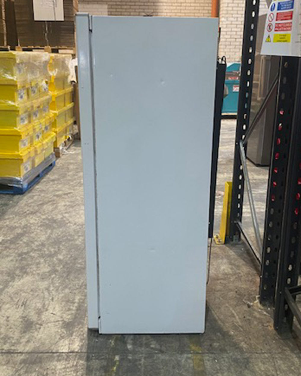 Hotpoint Freestanding Medium Freezer