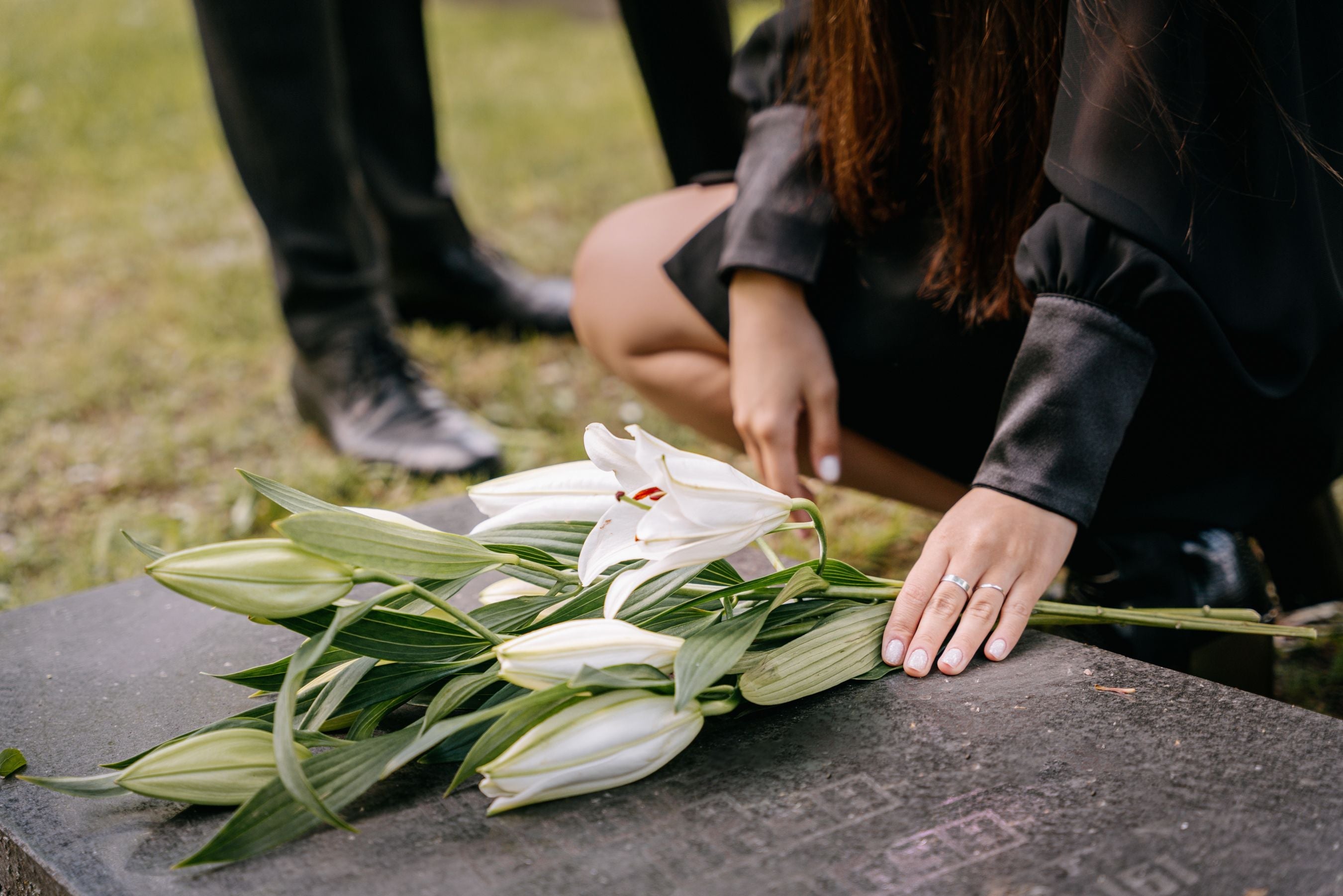 Floral tributes & holders
