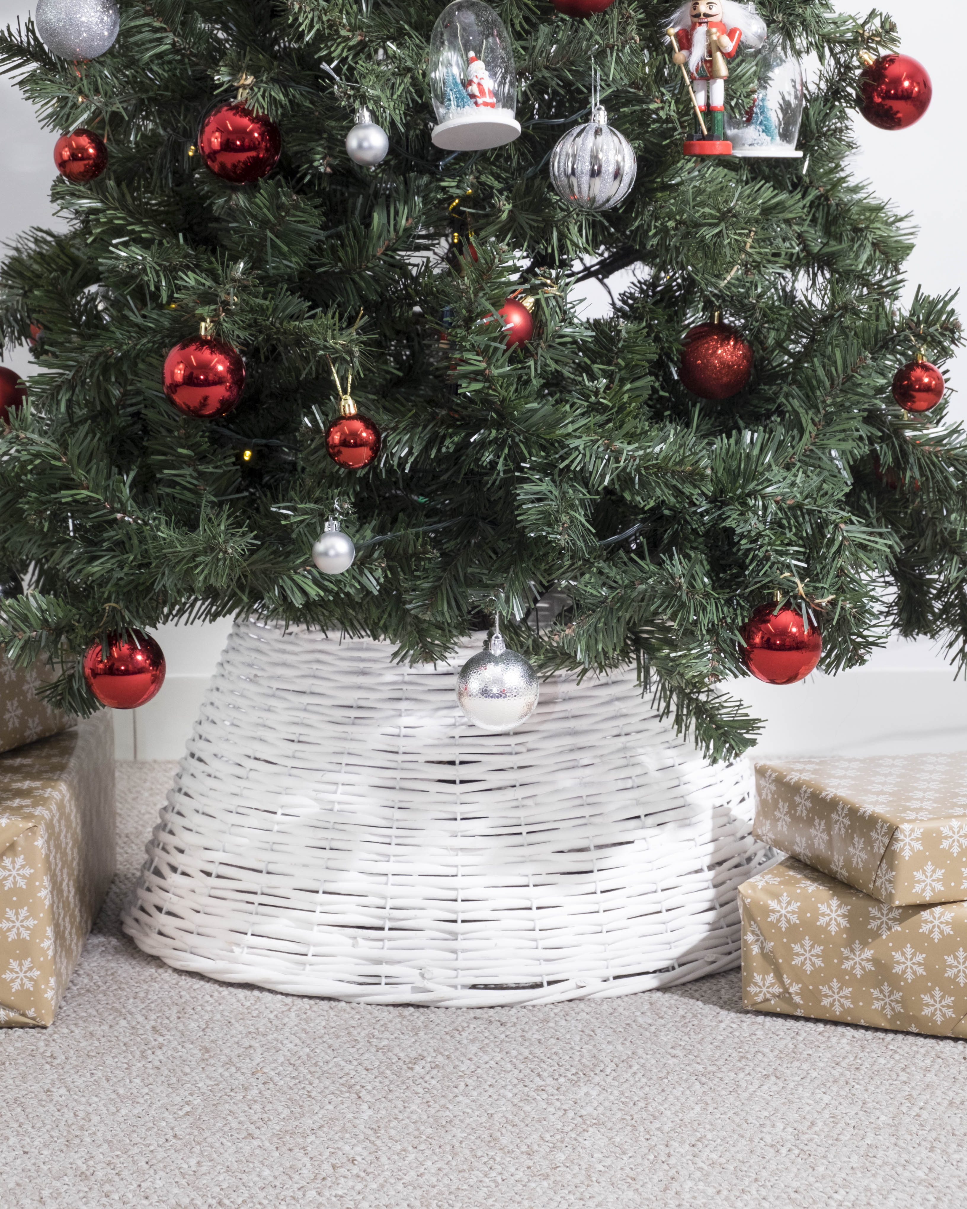 Wicker Christmas Tree Skirt, White