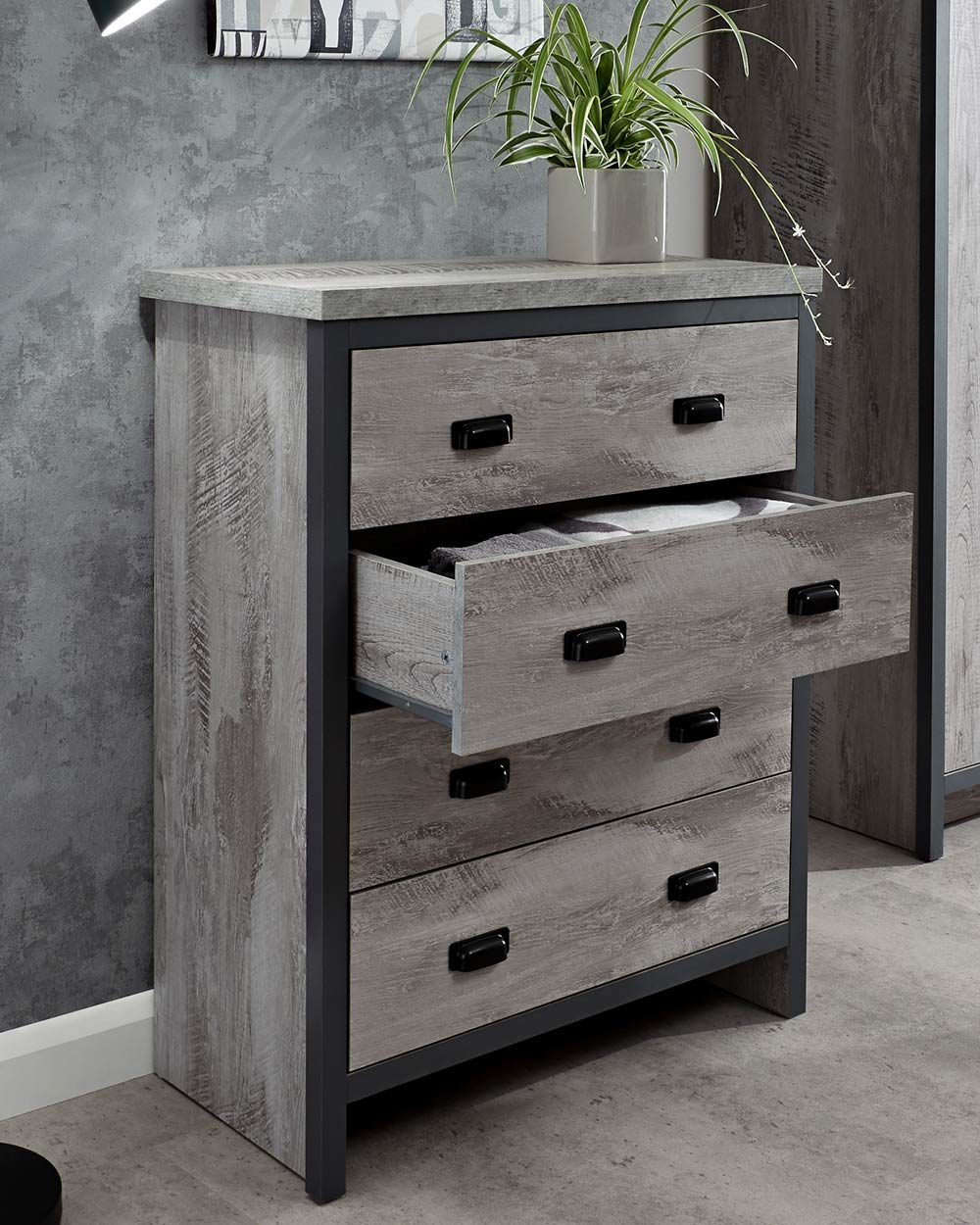 Gray bedroom deals dresser set