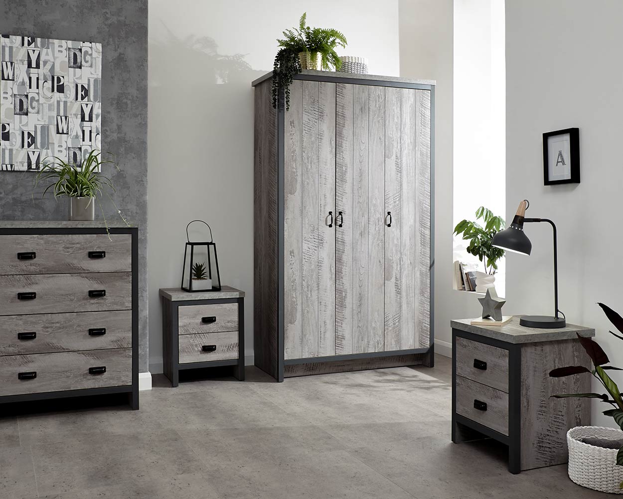 Looking for an on-trend bedroom furniture set? Then this 4 piece set will bring a splash of urban-chic to any interior! Comprising of; a wardrobe, a set of drawers and 2 bedside tables.