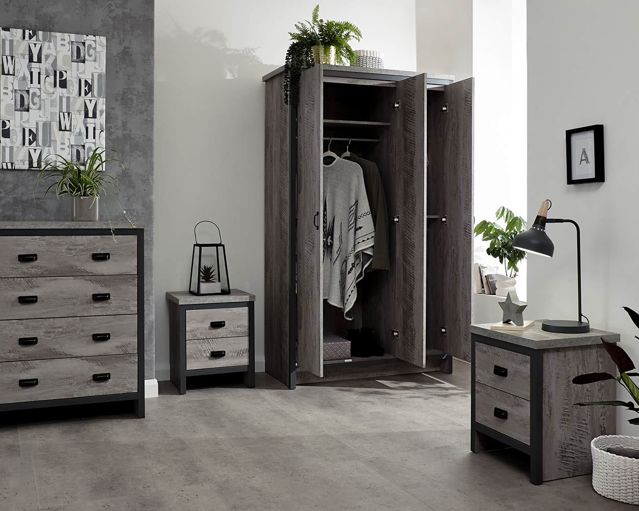 Looking for an on-trend bedroom furniture set? Then this 4 piece set will bring a splash of urban-chic to any interior! Comprising of; a wardrobe, a set of drawers and 2 bedside tables.