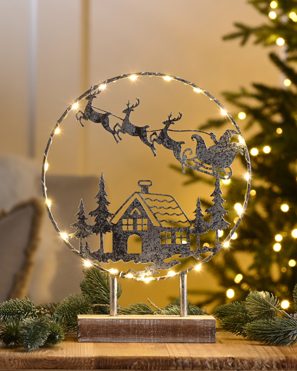 Silver Metal Ring Light Reindeer On Base