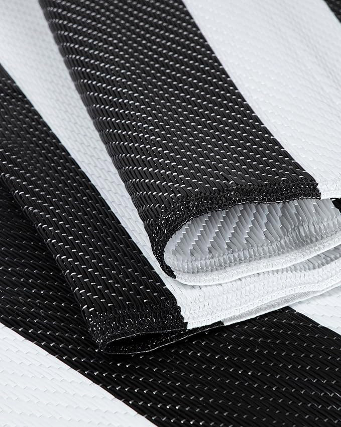 Outdoor Rugs for Garden Striped Black White 120x160cm