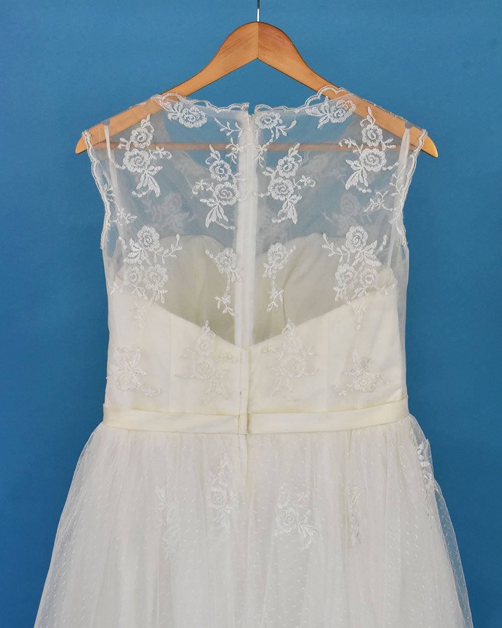 Ivory Floral Lace Tulle Tea Length Wedding Dress