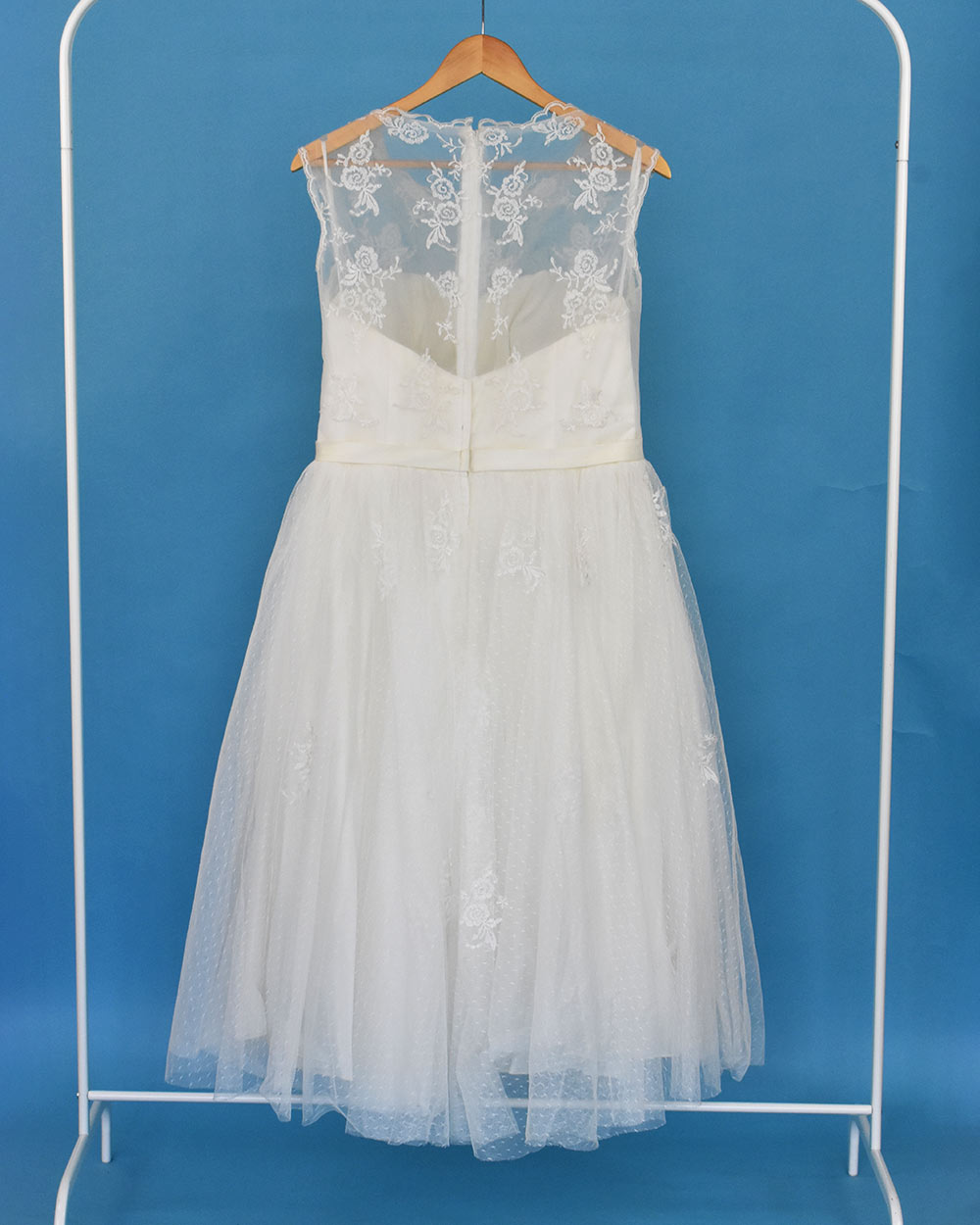 Ivory Floral Lace Tulle Tea Length Wedding Dress