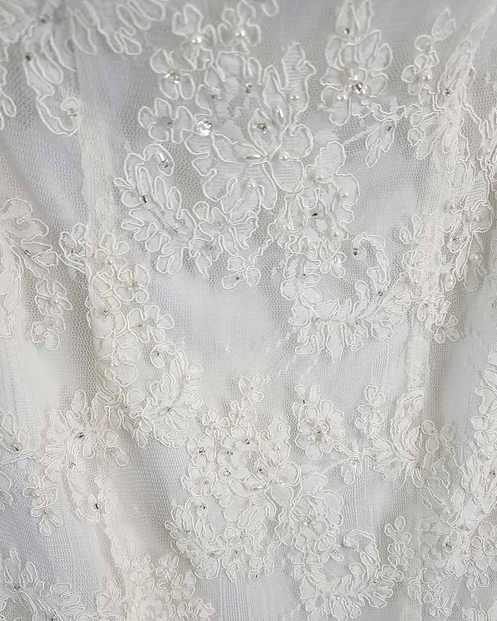 Hilary Morgan Ivory Strapeless Fitted Wedding Dress Size10 | Sue Ryder Hilary Morgan Ivory Strapeless Fitted Wedding Dress Size10 | Sue Ryder